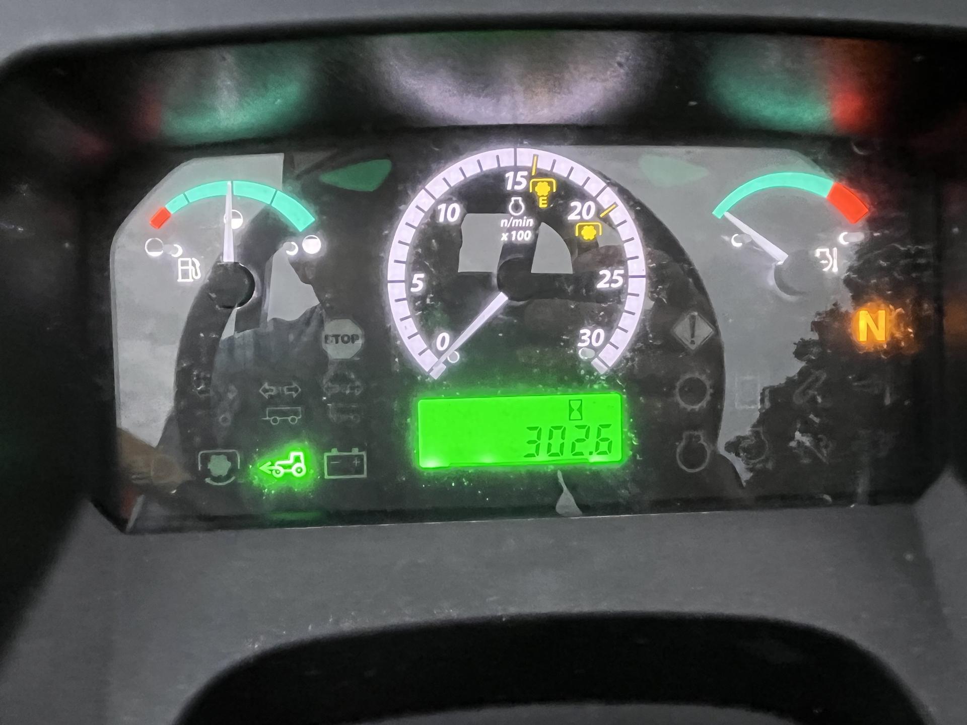 2020 John Deere 5055E Image