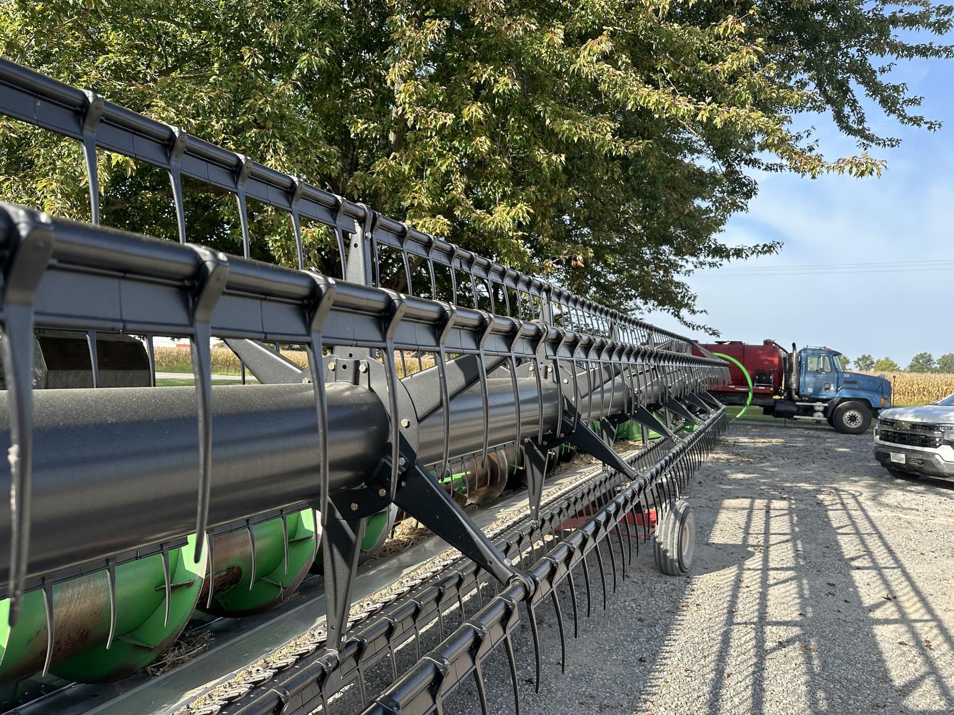 2012 John Deere 635F Image
