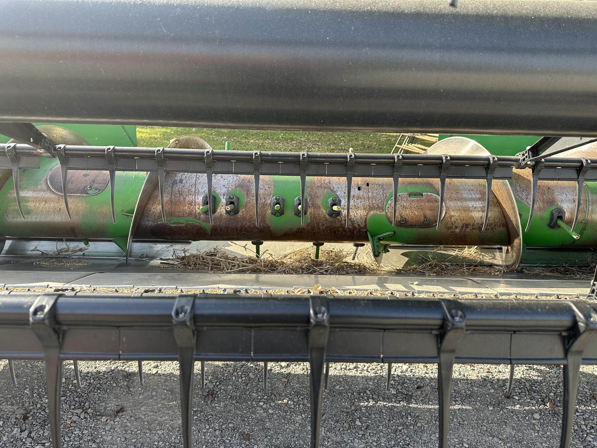 2012 John Deere 635F Image