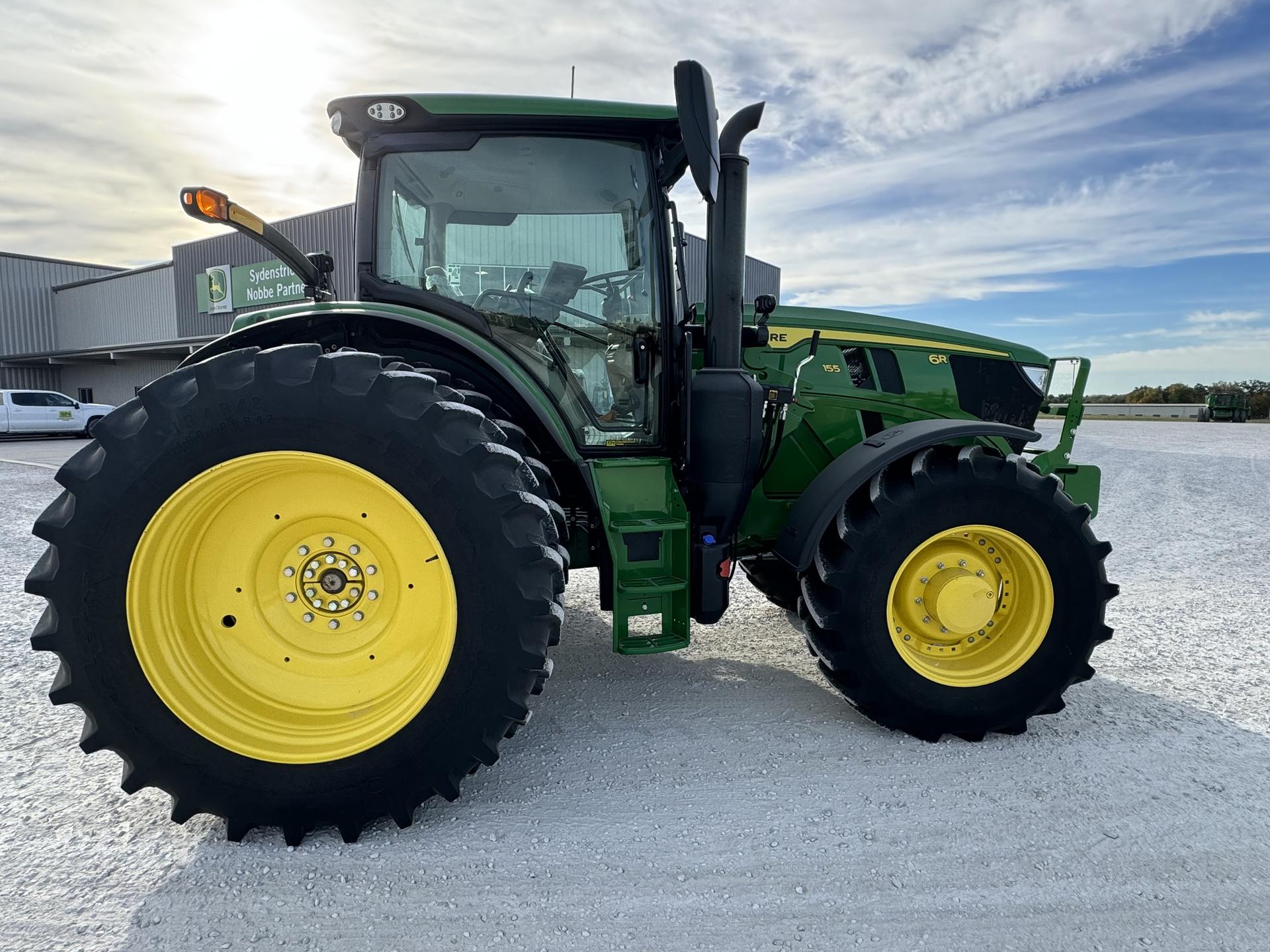 2023 John Deere 6R 155 Image