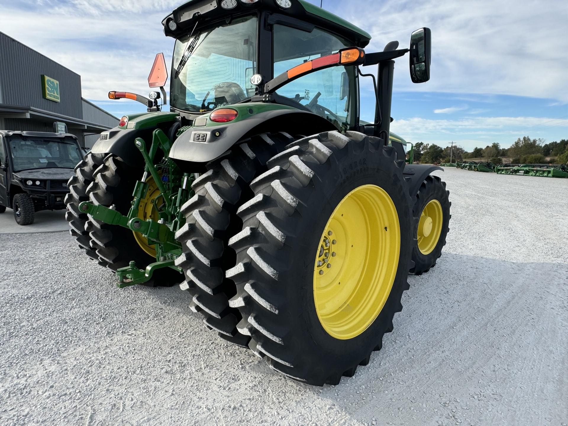 2023 John Deere 6R 155 Image