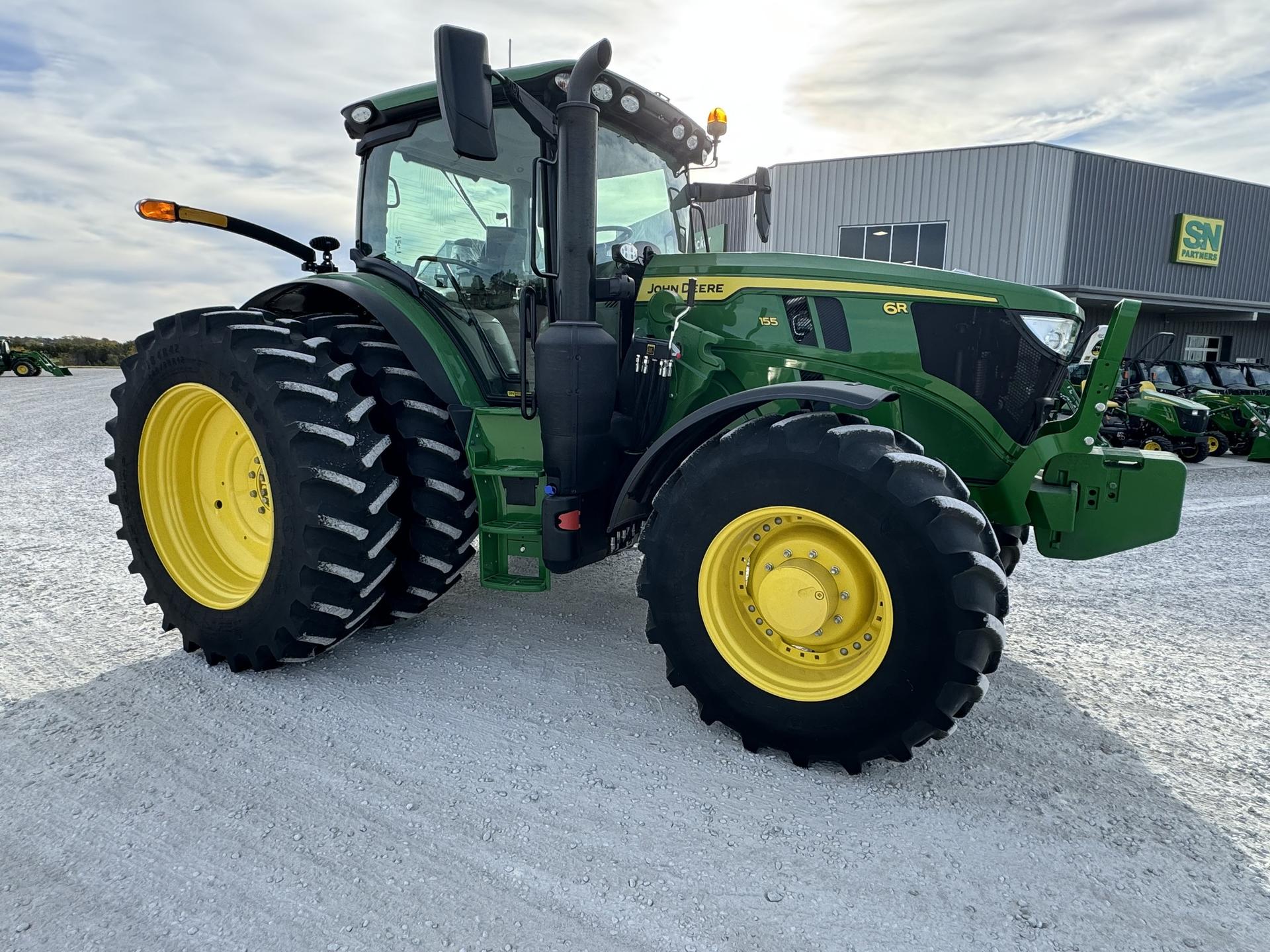 2023 John Deere 6R 155 Image