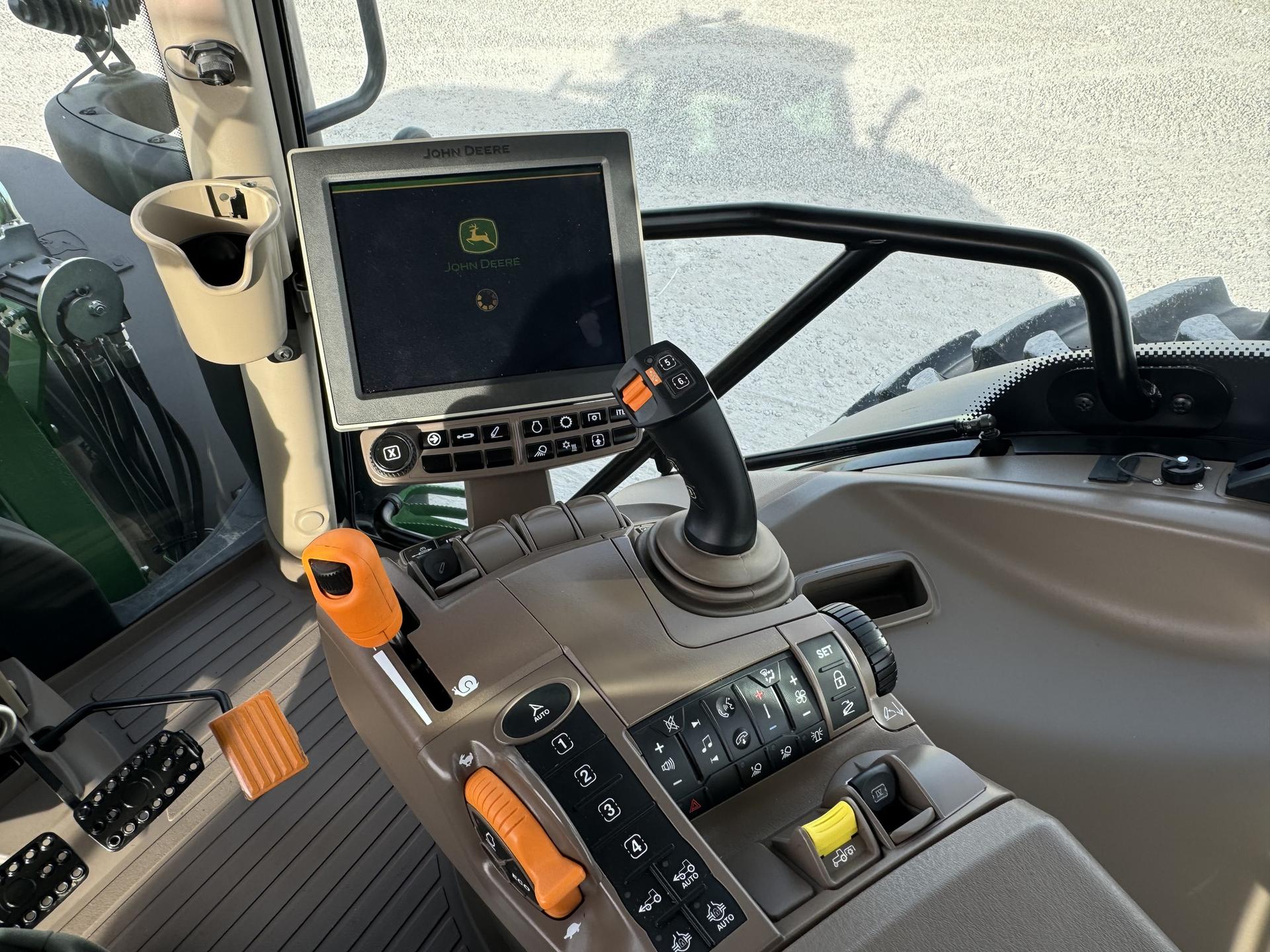 2023 John Deere 6R 155 Image