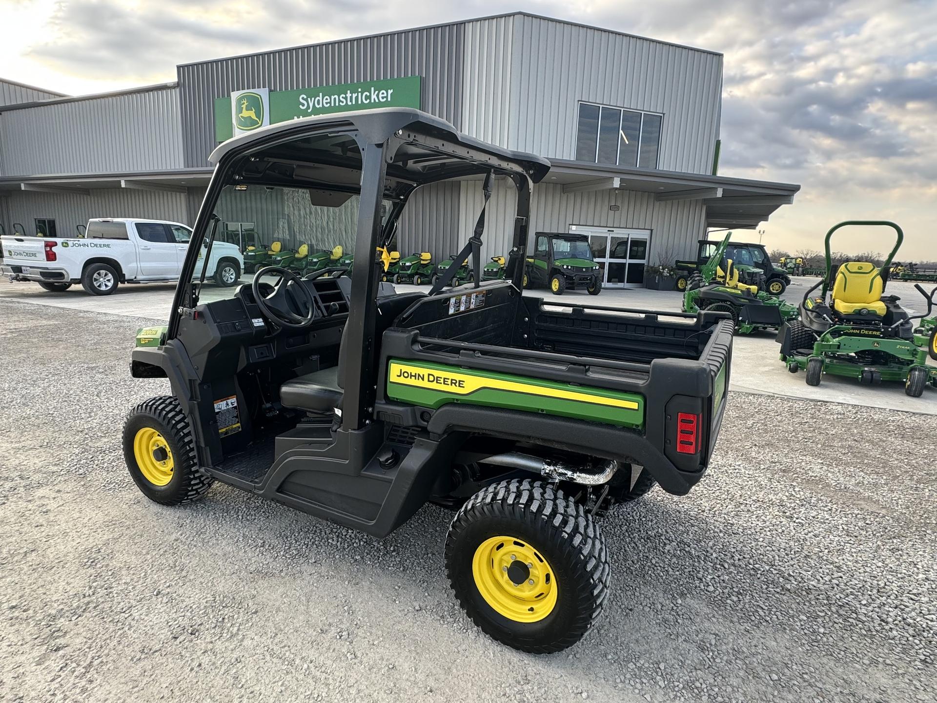 2023 John Deere XUV 835E Image