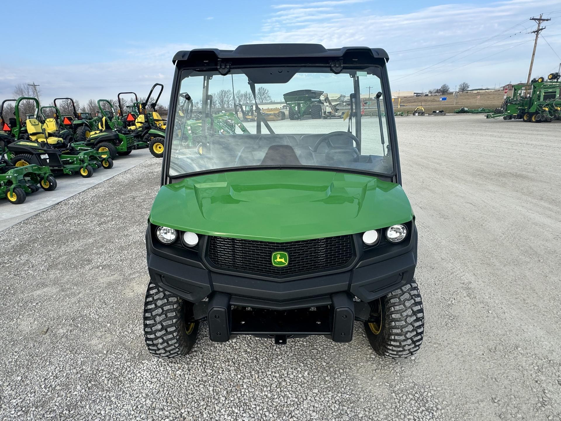 2023 John Deere XUV 835E Image