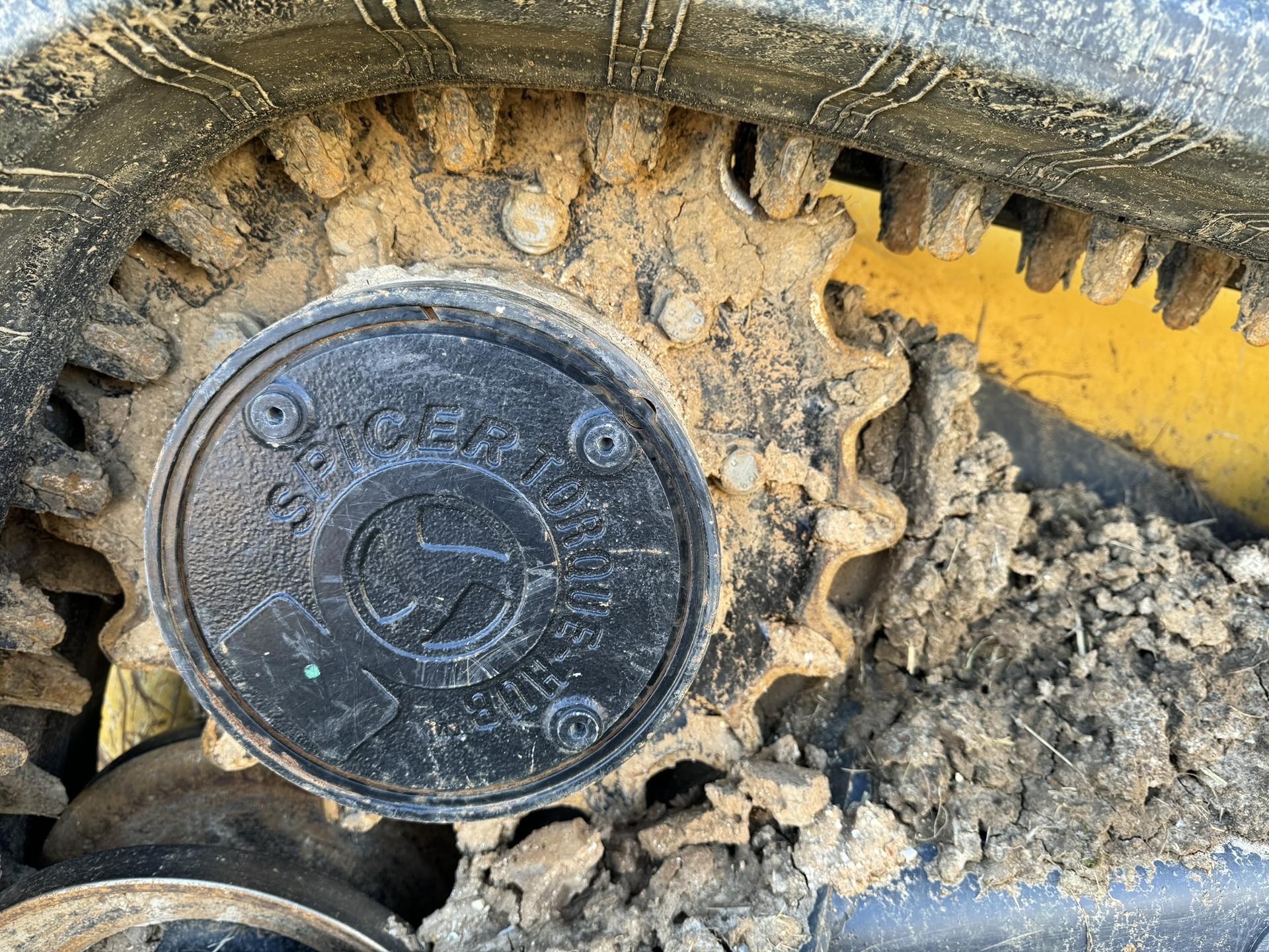 2023 John Deere 325G Image