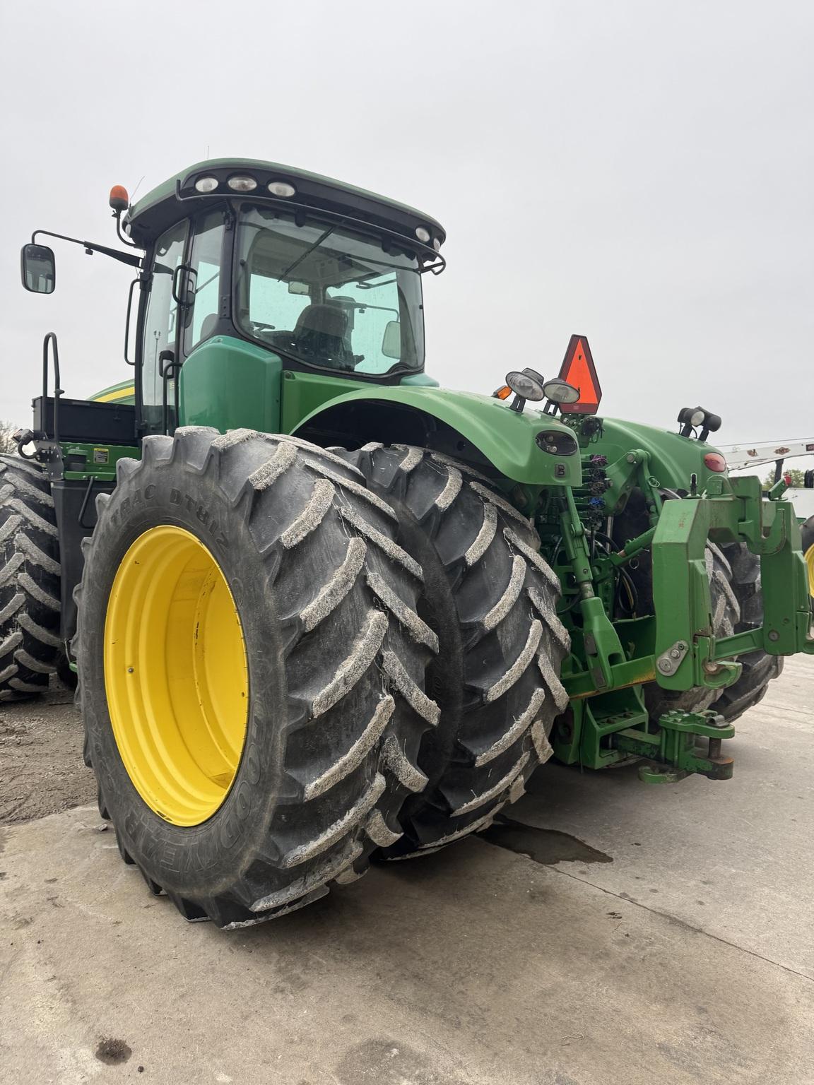 2014 John Deere 9360R Image