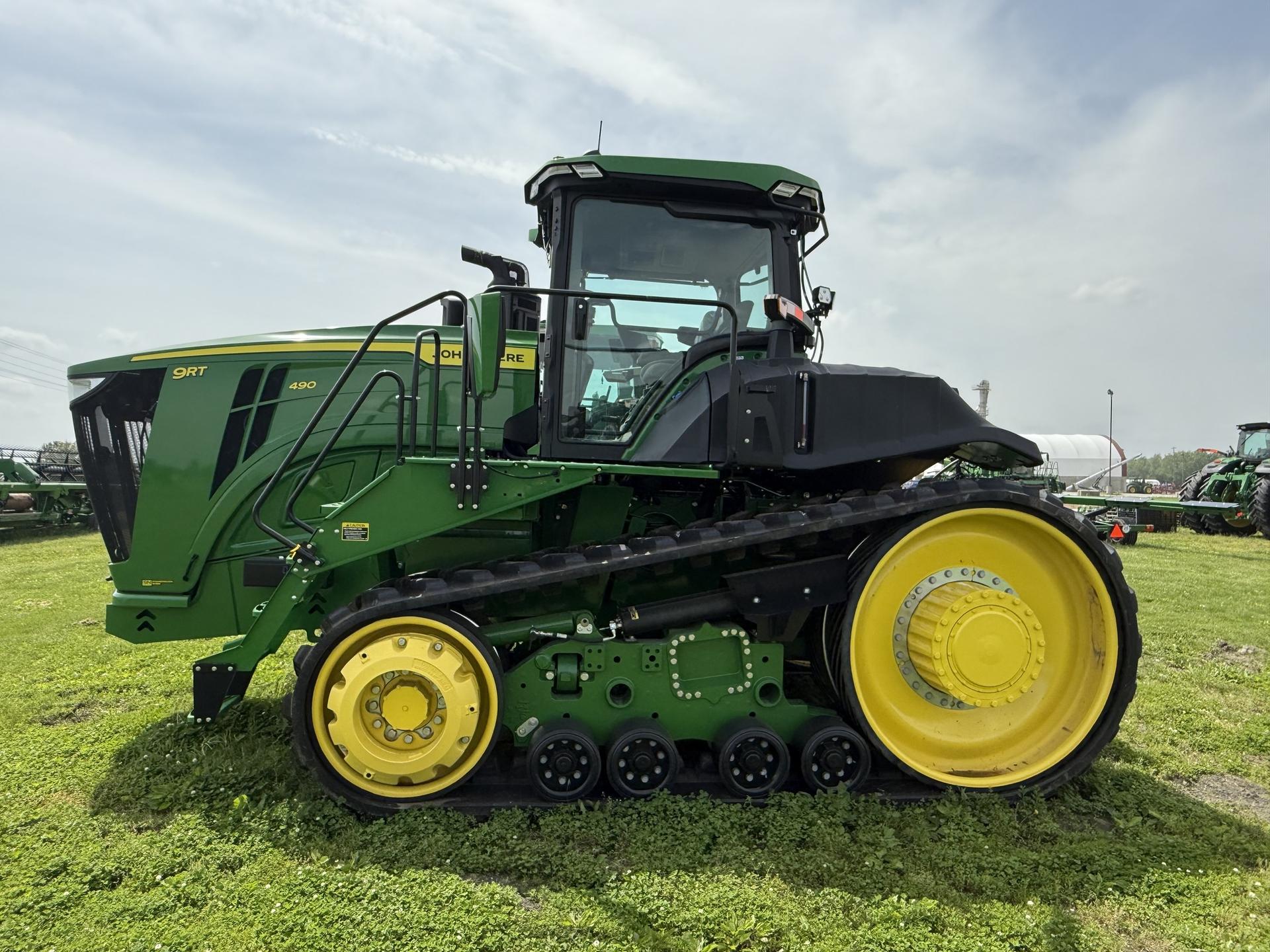 2024 John Deere 9RT 490 Image