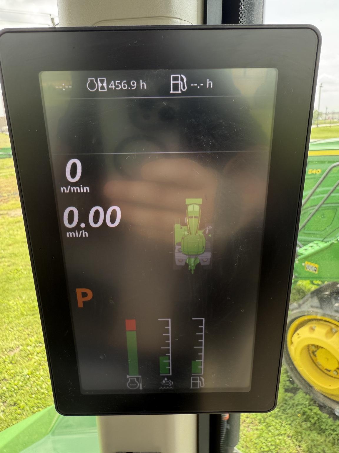 2024 John Deere 9RT 490 Image