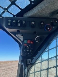 2022 John Deere 331G Image