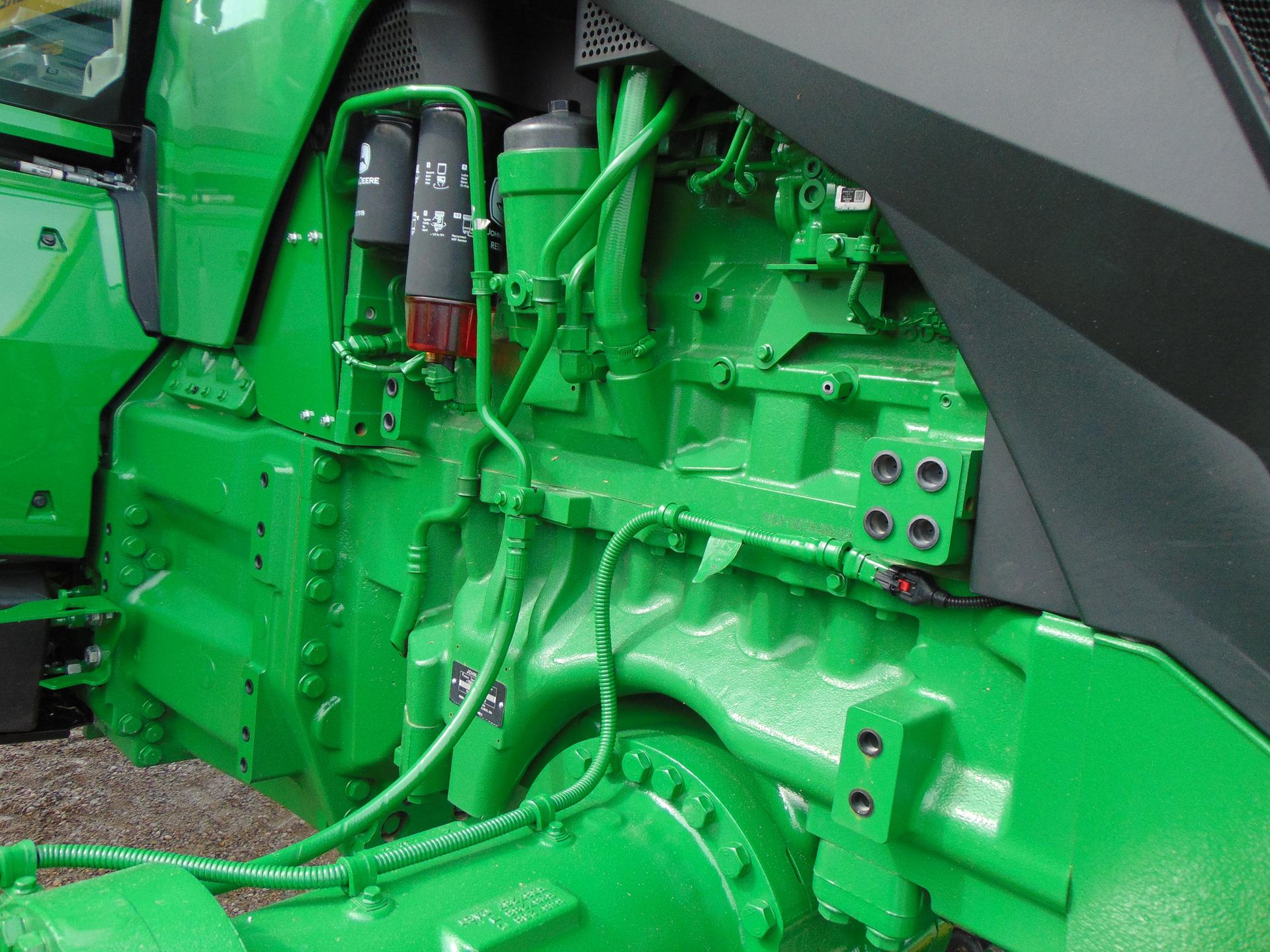 2024 John Deere 8RX 410 Image