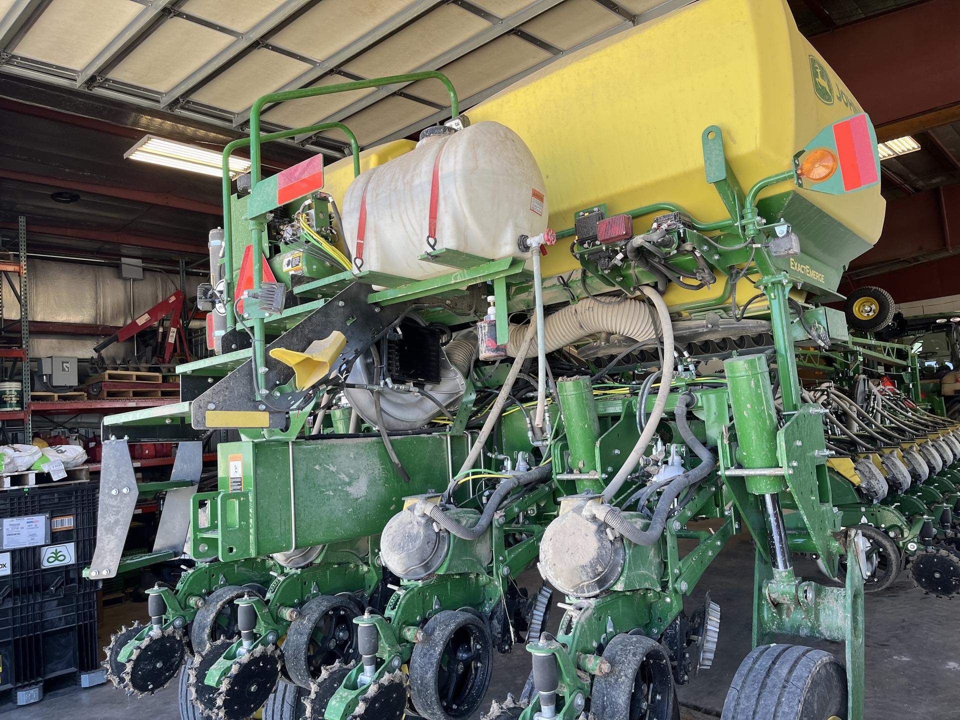 2023 John Deere 1775NT Image
