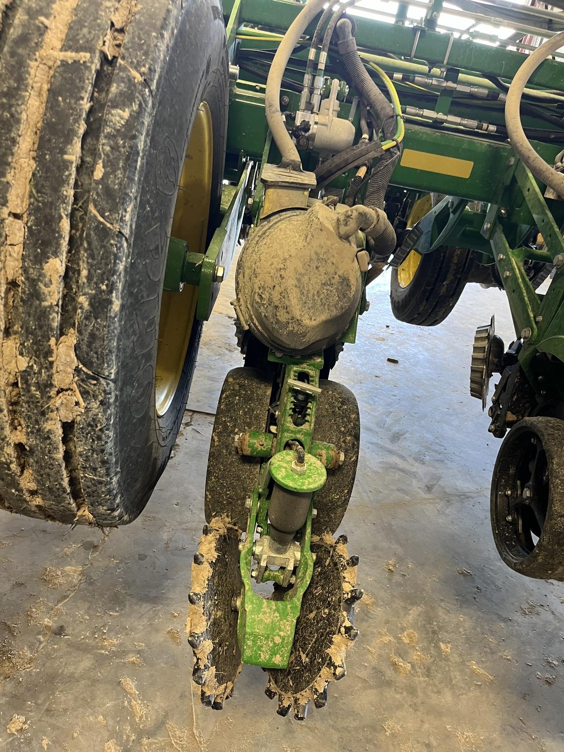2023 John Deere 1775NT Image
