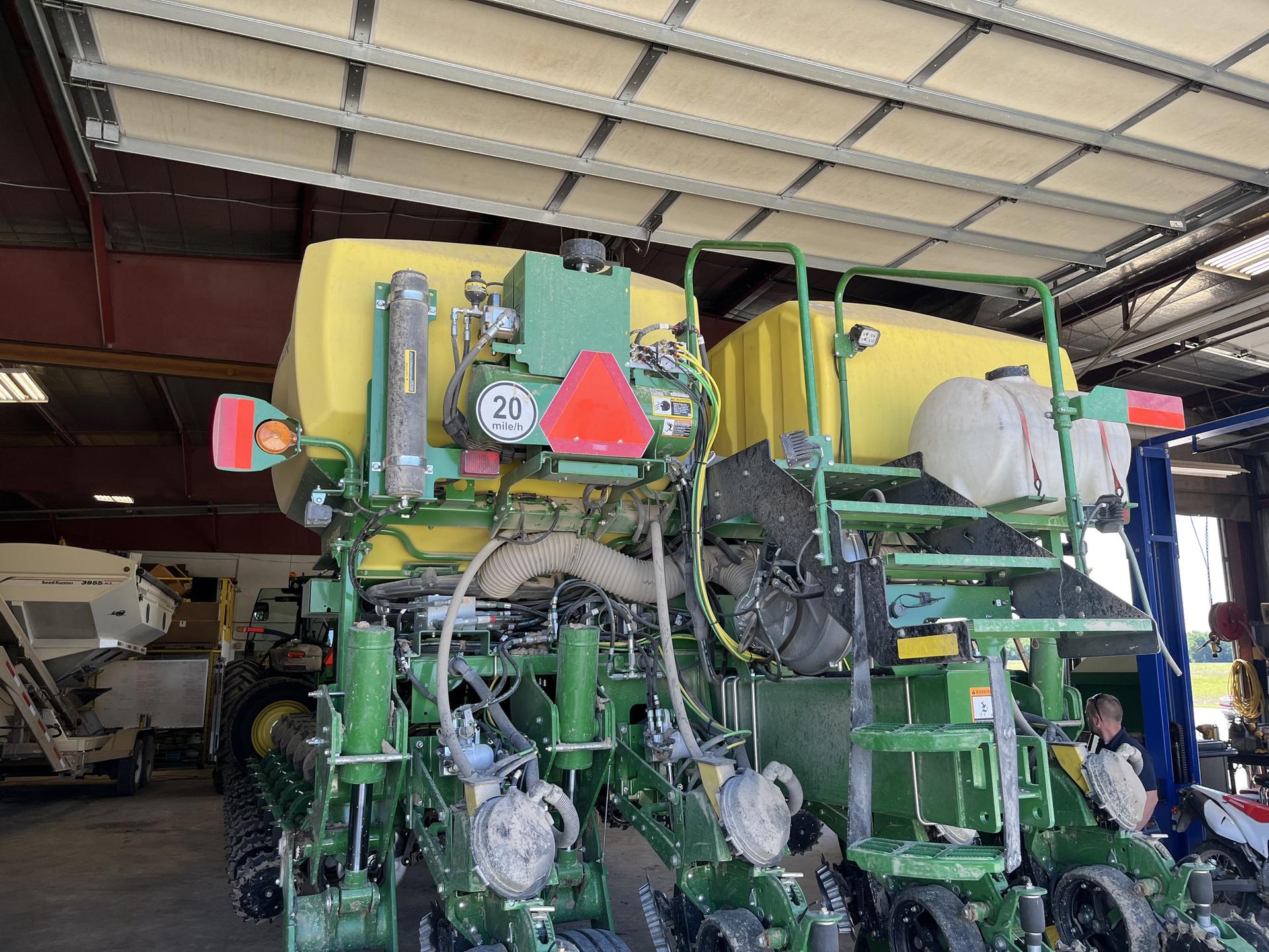 2023 John Deere 1775NT Image