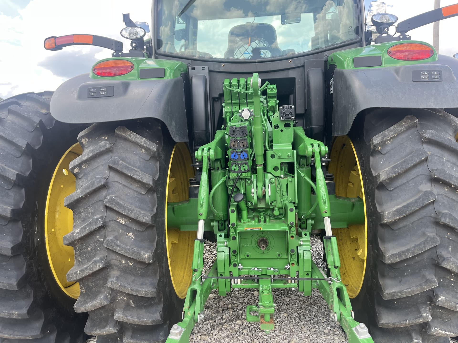 2023 John Deere 6R 155 Image