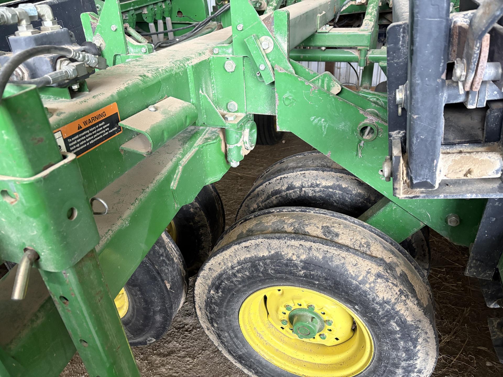 1997 John Deere 455 Image