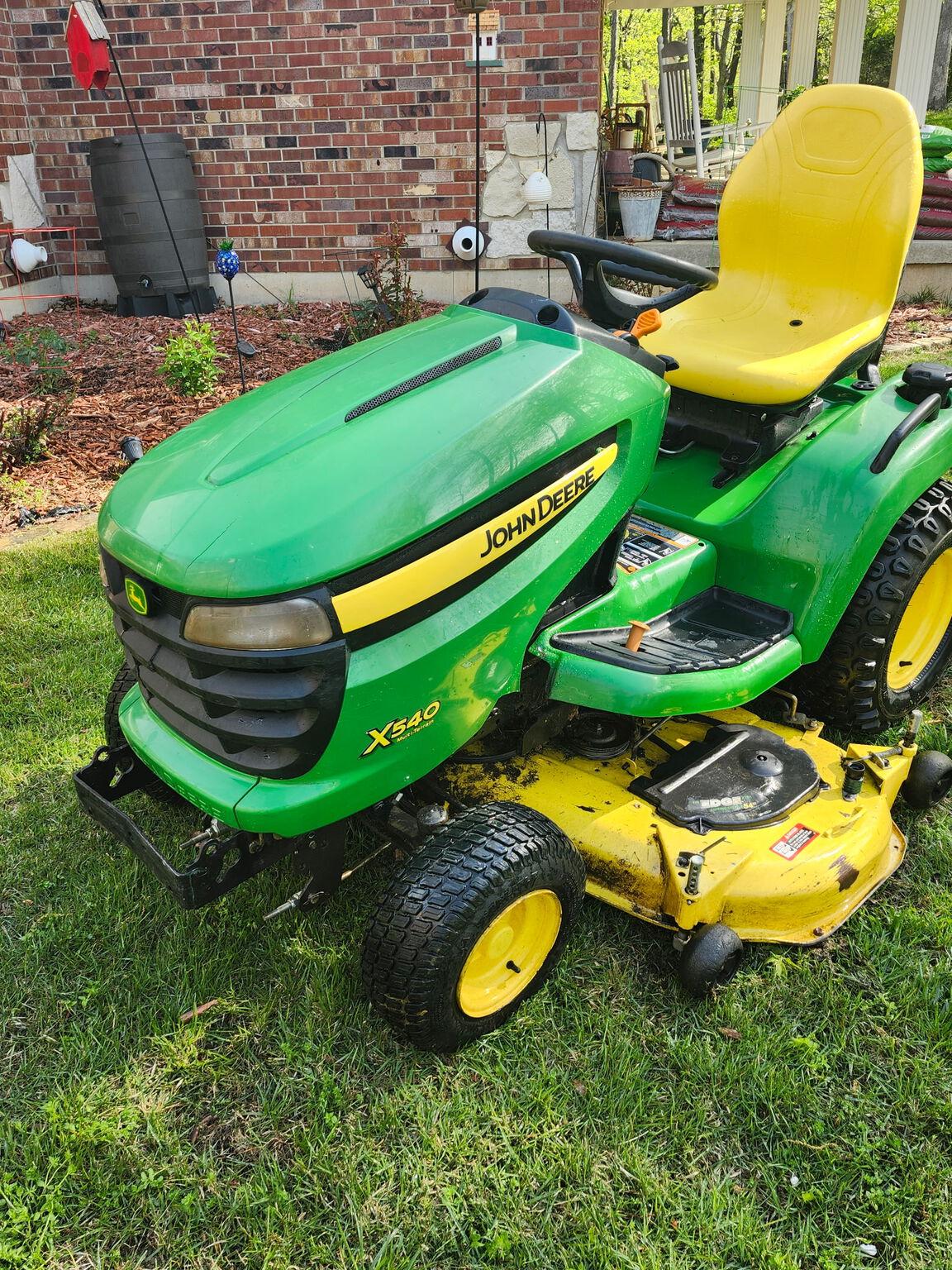 2014 John Deere X540 Image