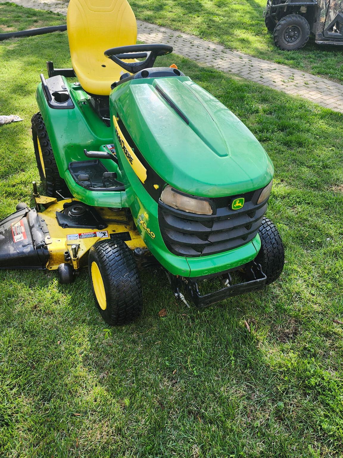 2014 John Deere X540 Image