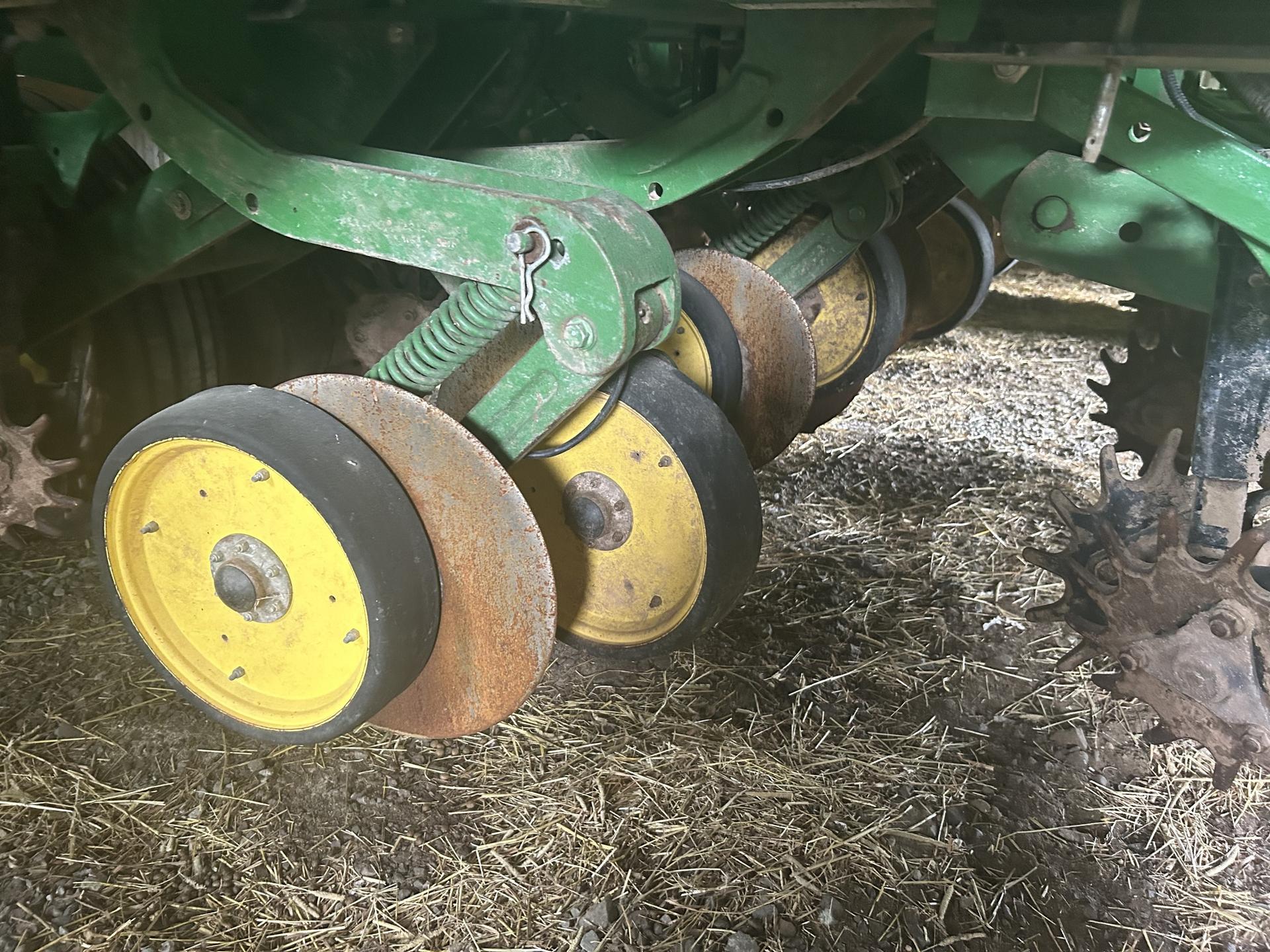2013 John Deere 1770NT Image