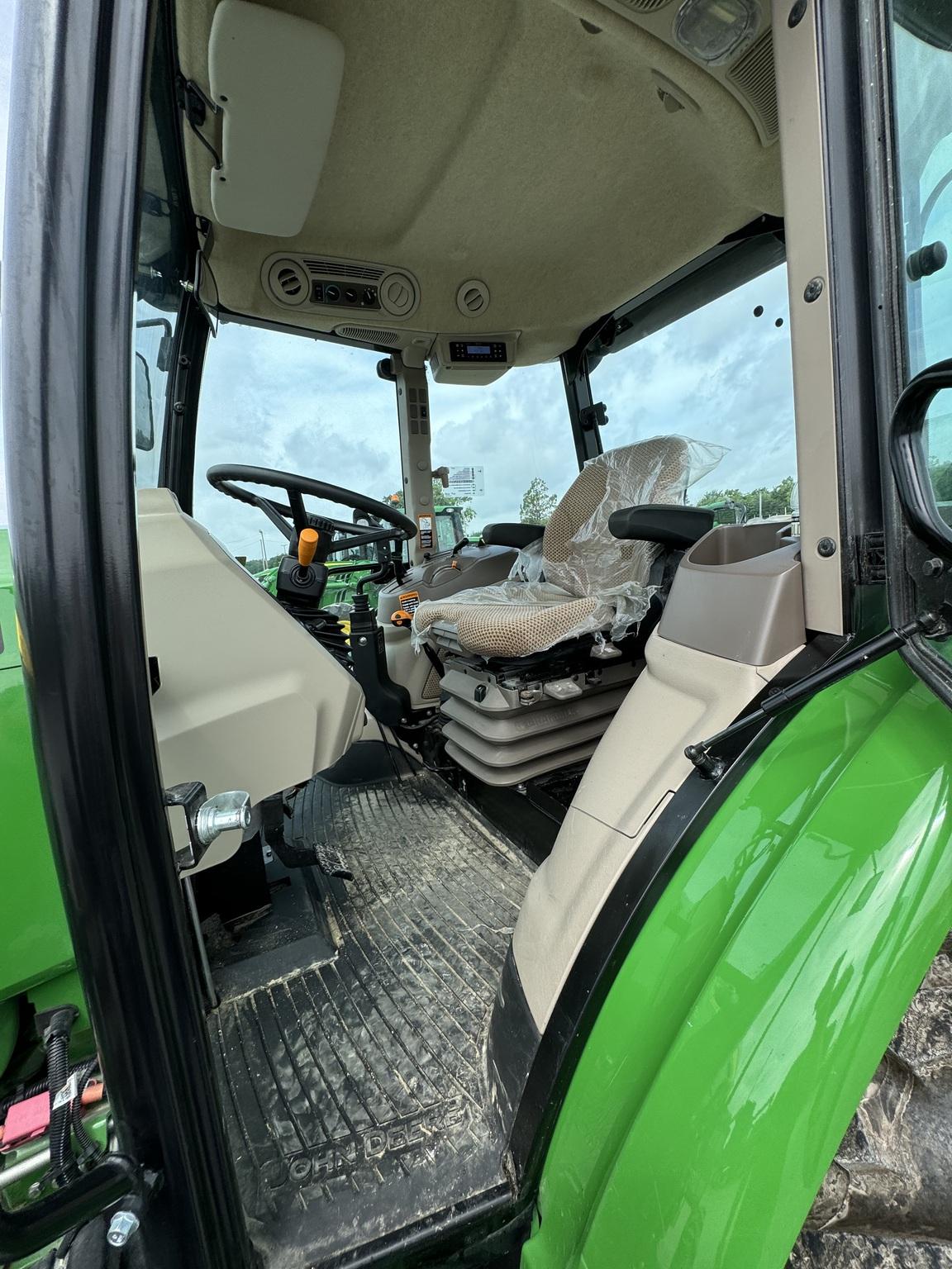 2024 John Deere 6105E Image