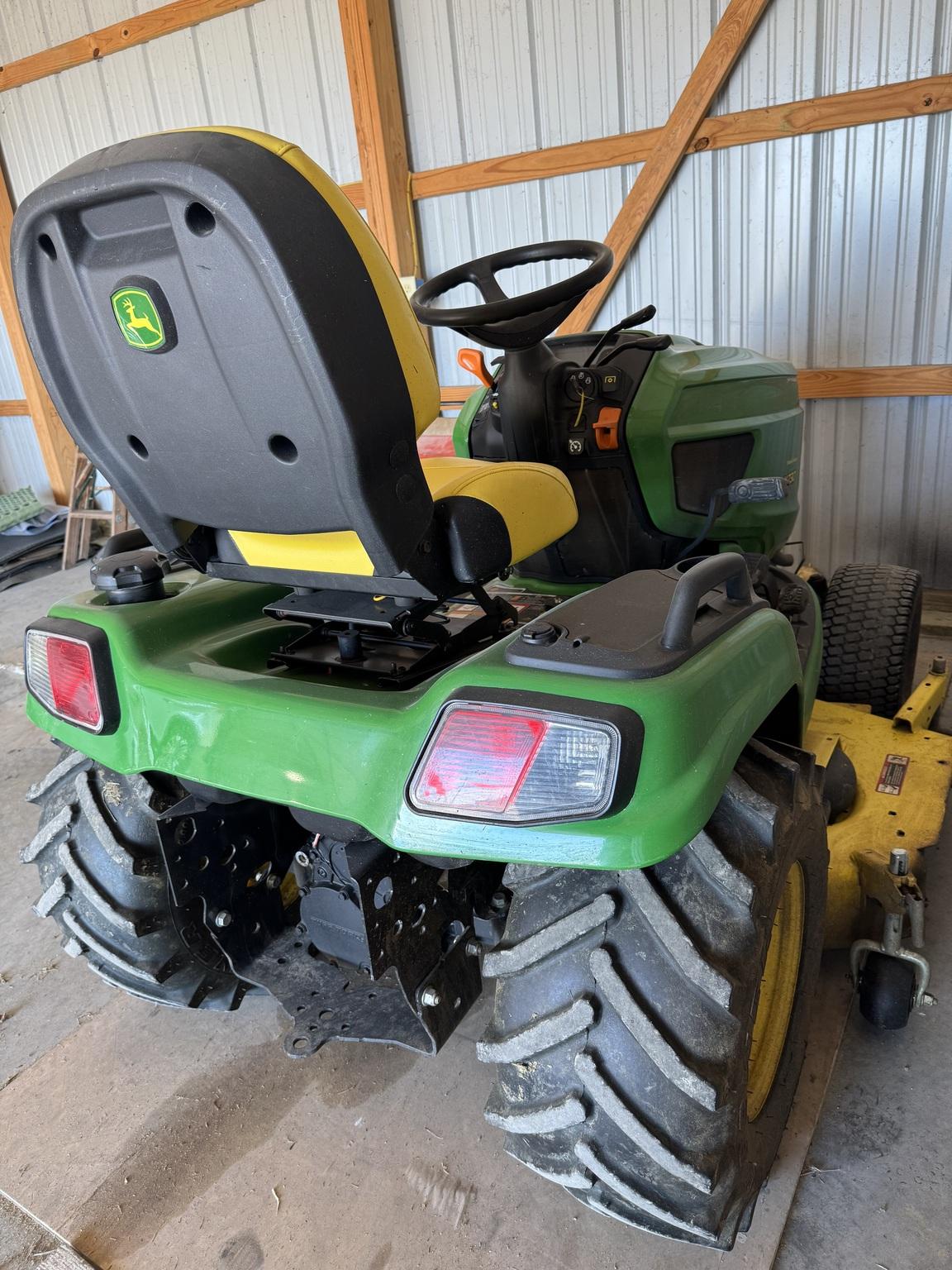 2018 John Deere X730 Image