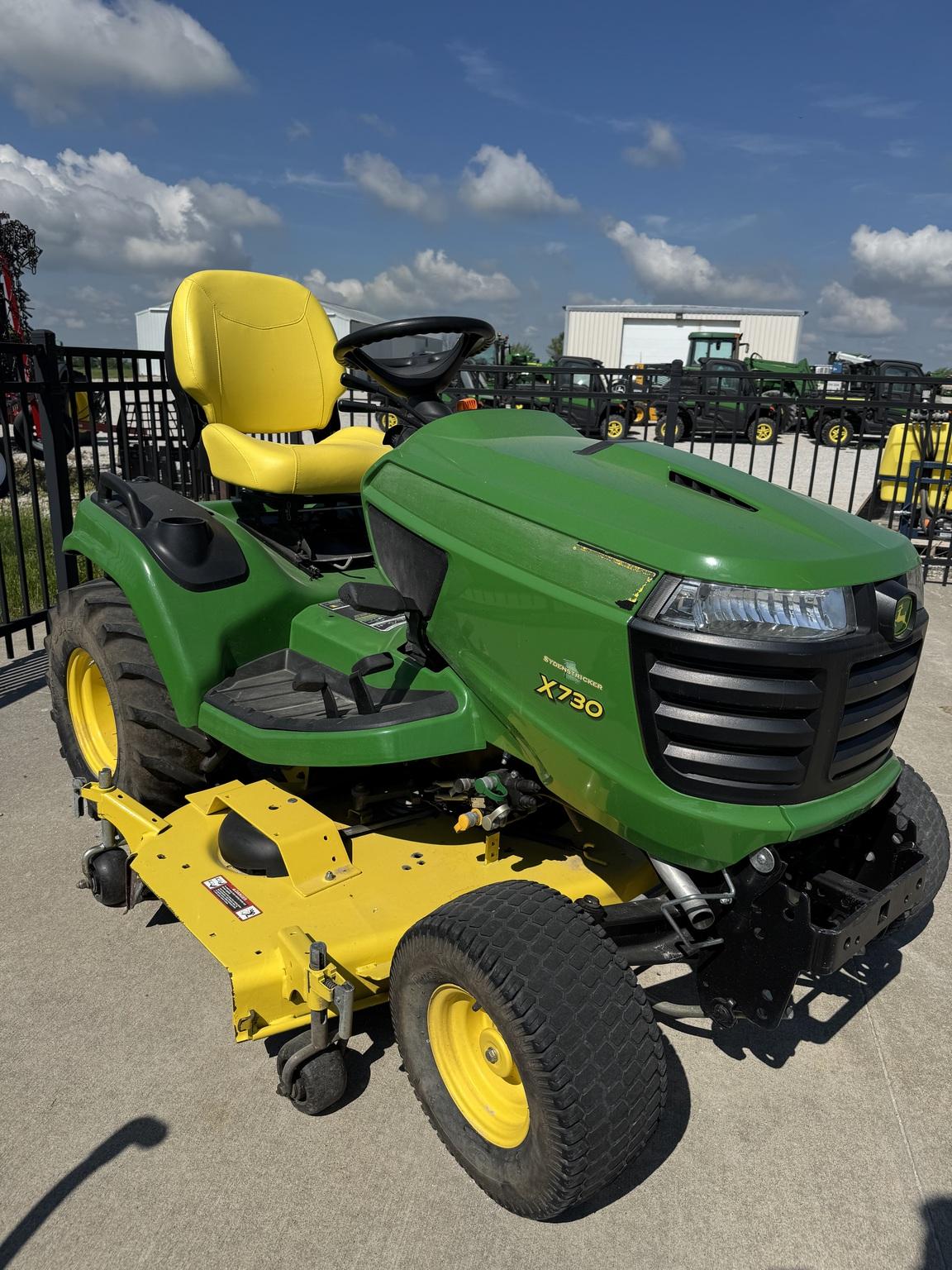 2018 John Deere X730 Image