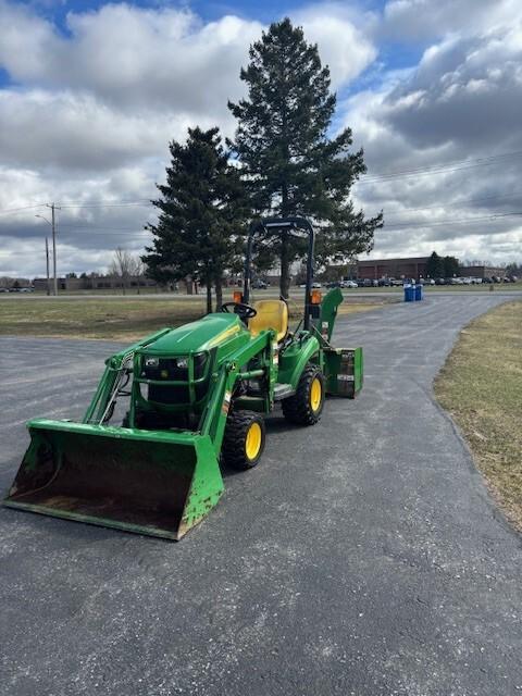 2016 John Deere 1023E Image