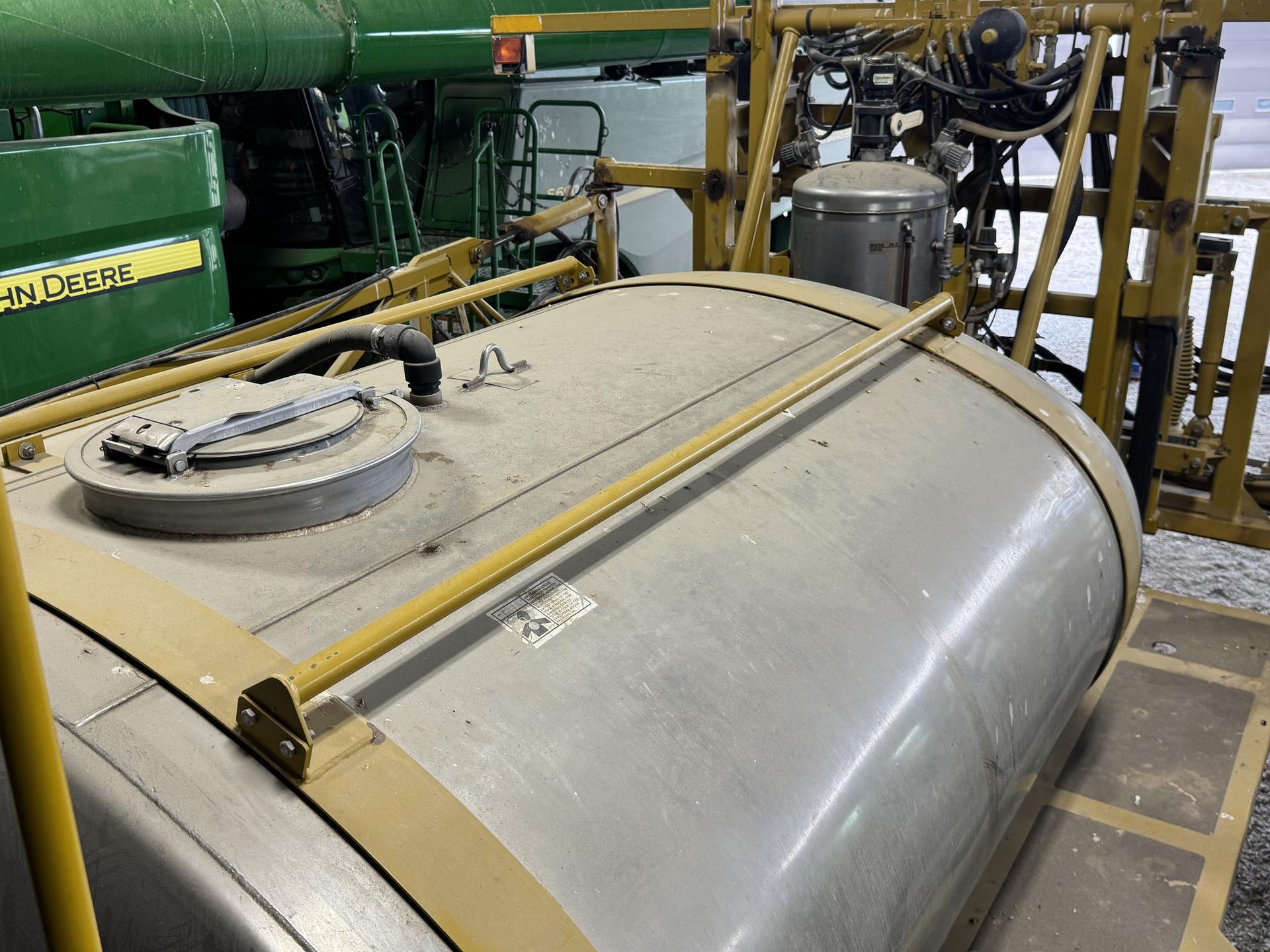2001 RoGator 854 Image