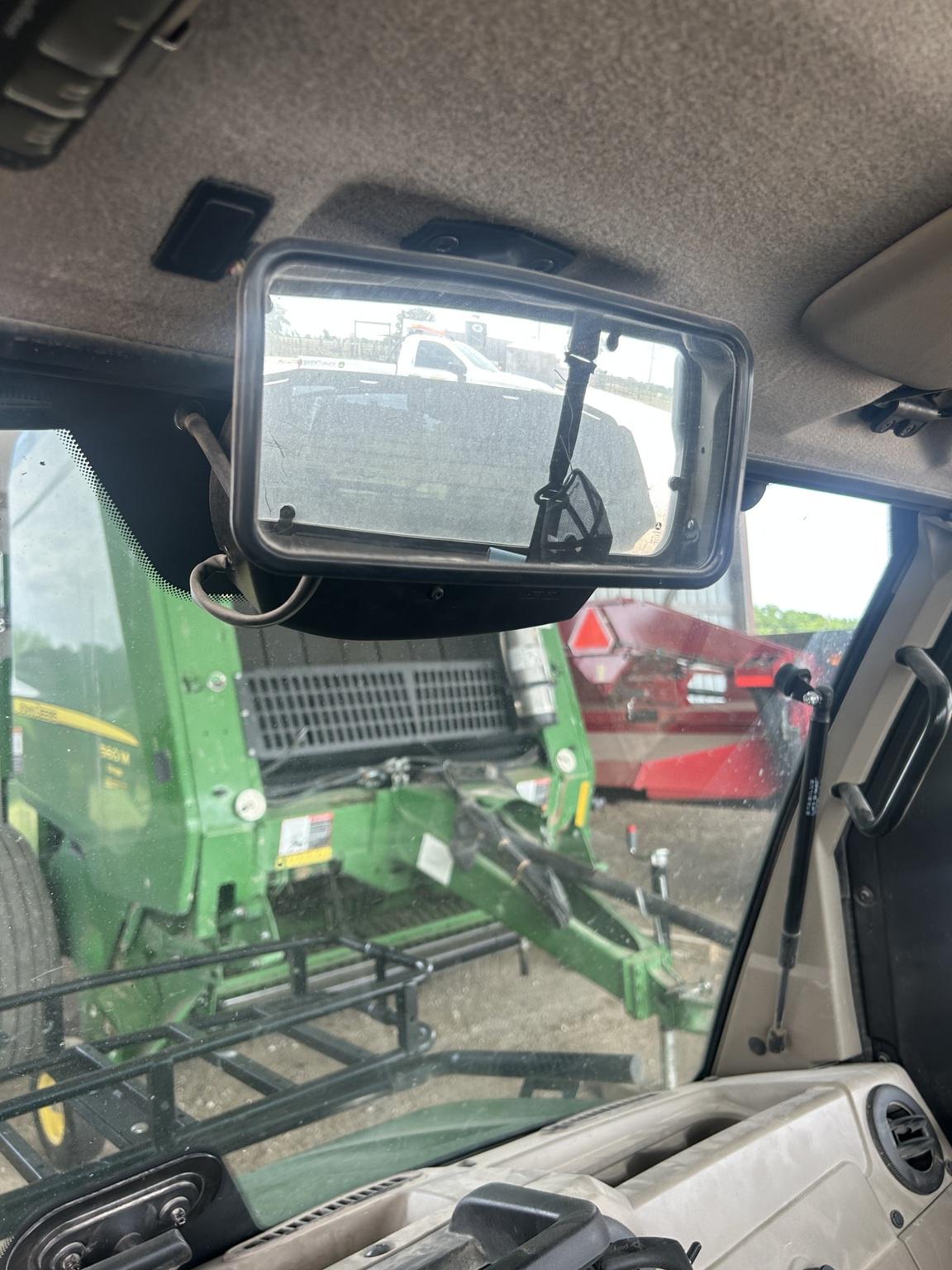 2024 John Deere XUV 835R Image