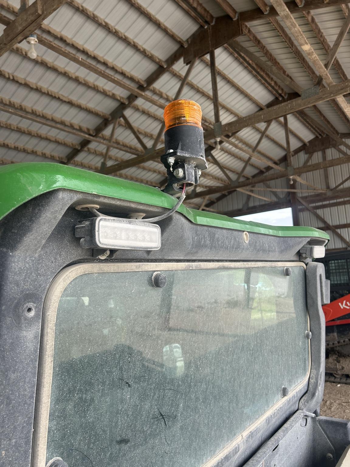 2024 John Deere XUV 835R Image
