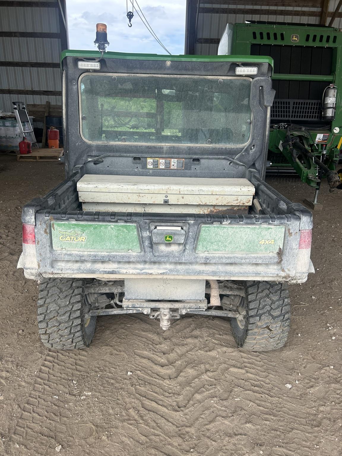 2024 John Deere XUV 835R Image