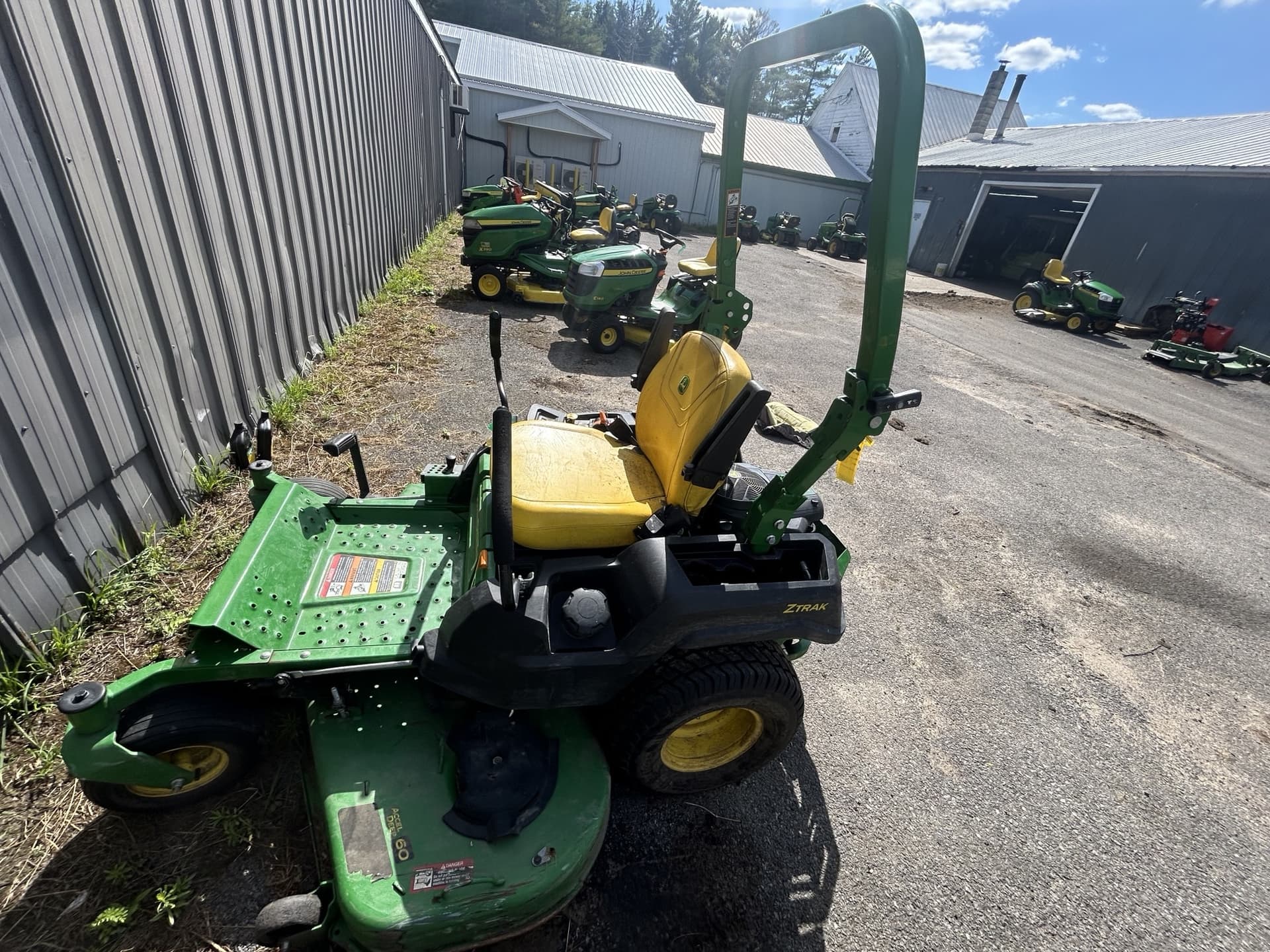 2024 John Deere Z515E Image