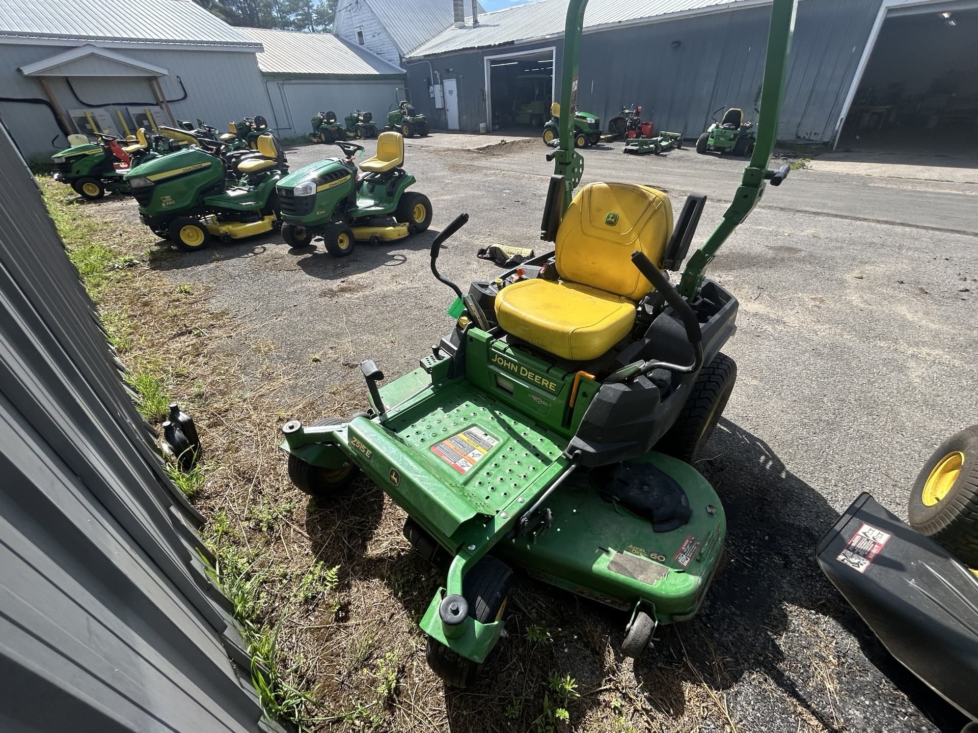 2024 John Deere Z515E Image