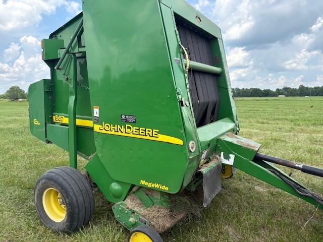 2003 John Deere 567 Image