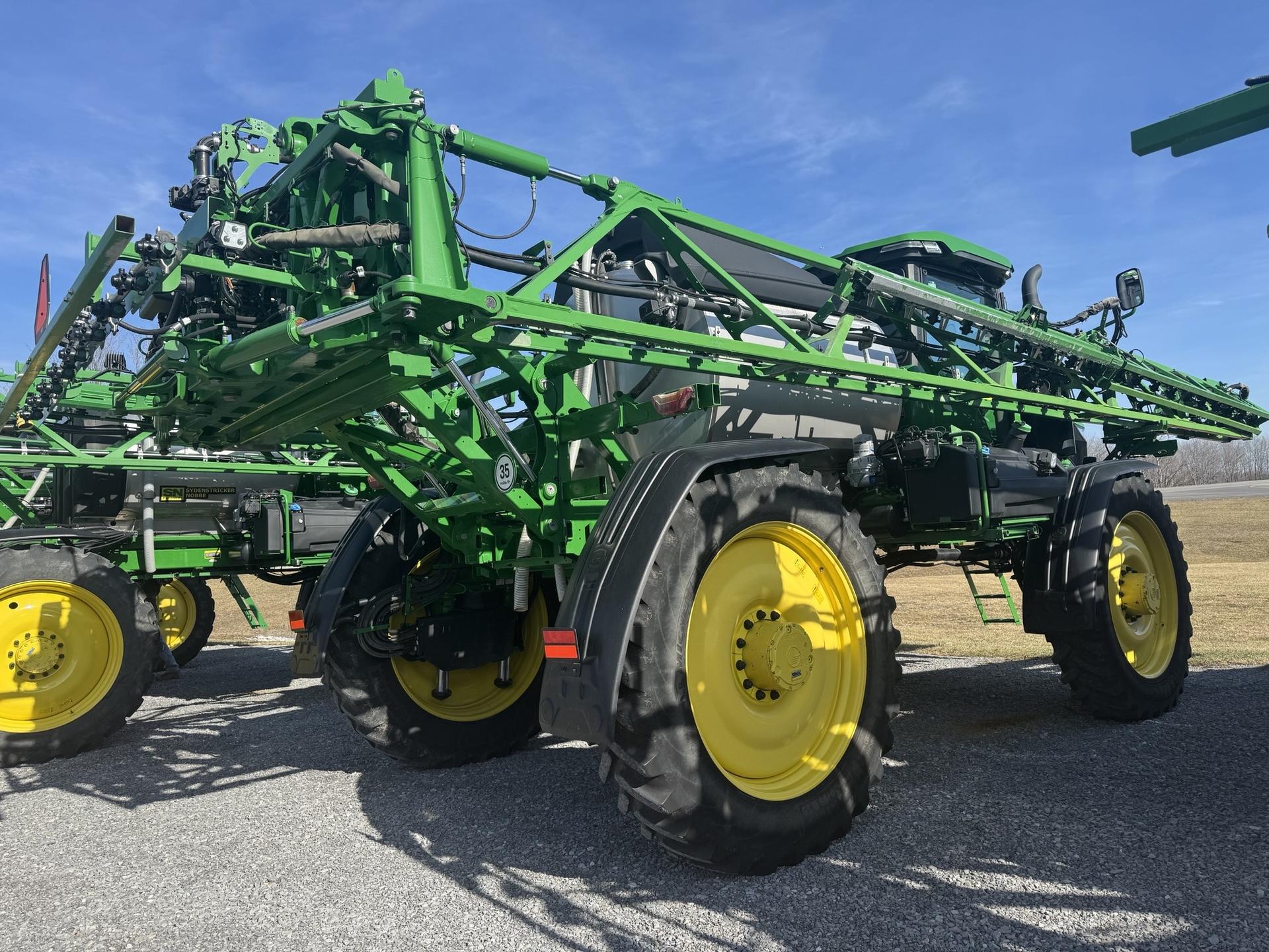 2023 John Deere 612R Image