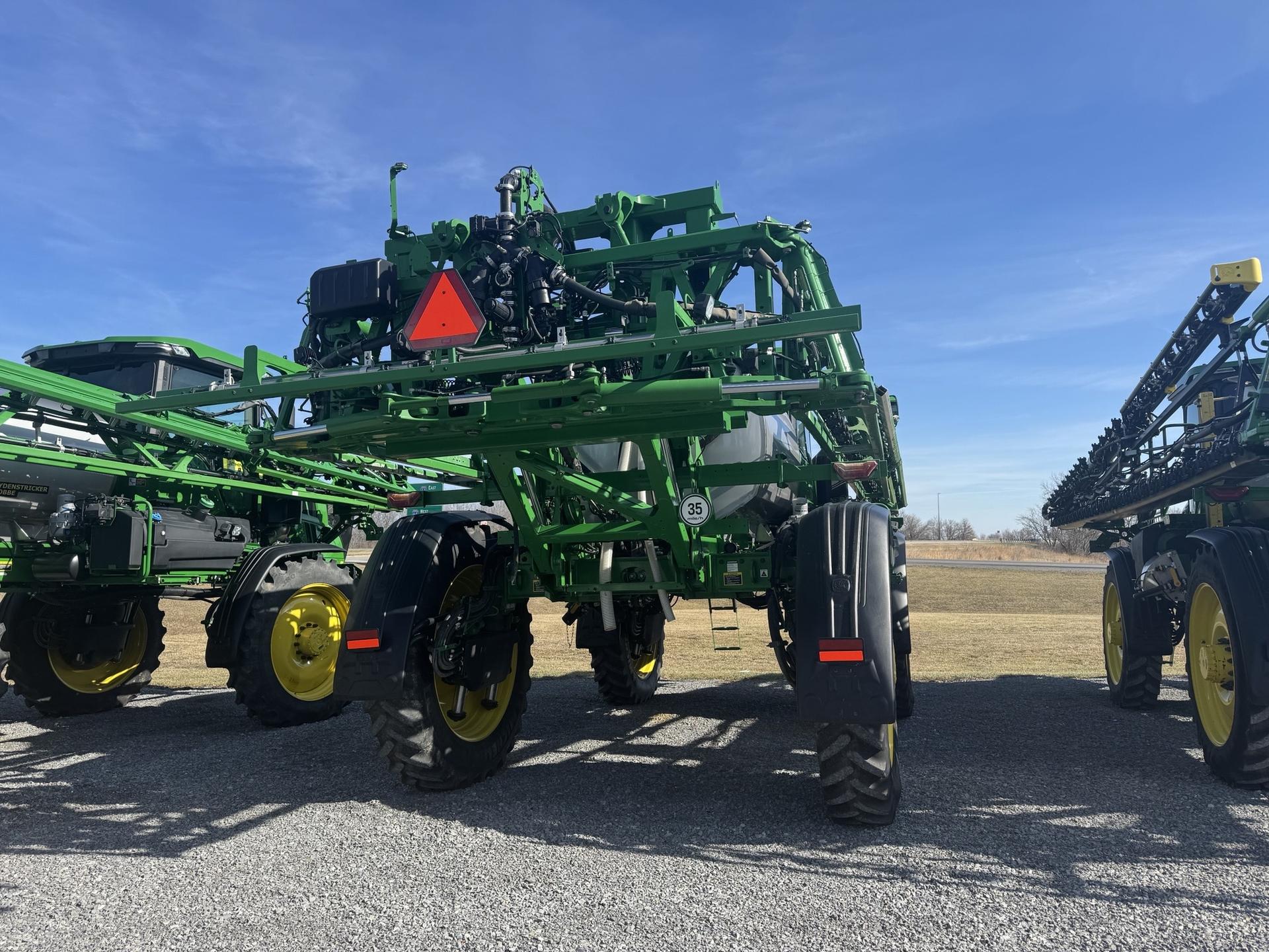 2023 John Deere 612R Image