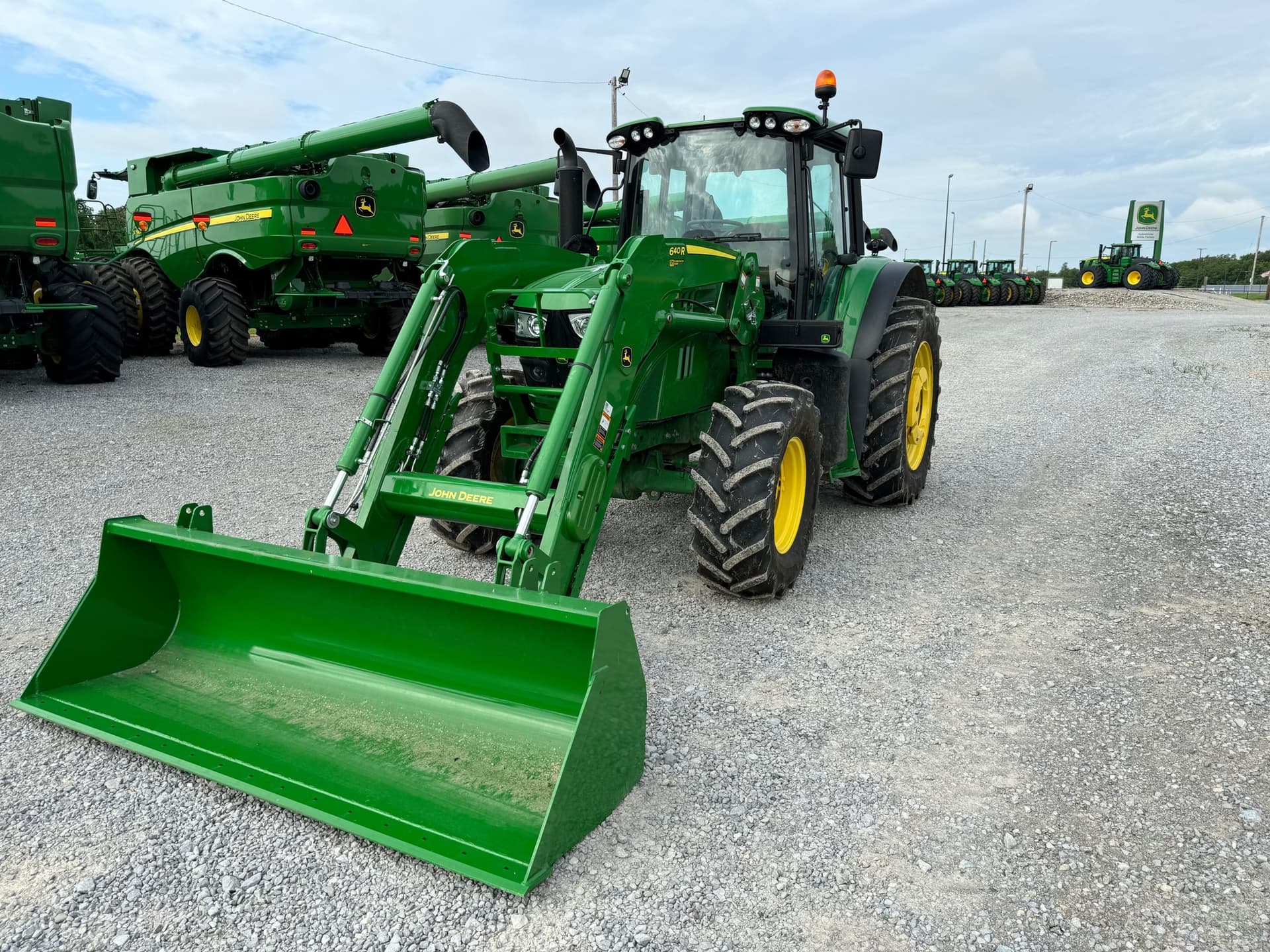 2023 John Deere 6140M Image