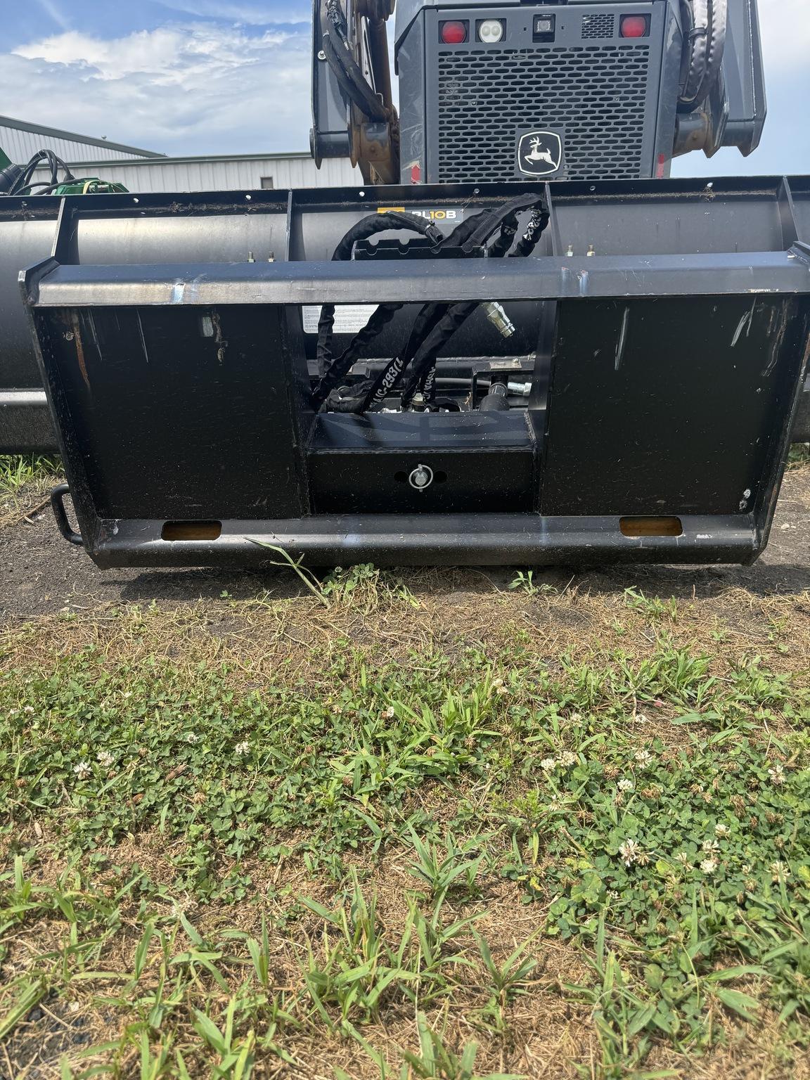 2023 John Deere BL10B Image