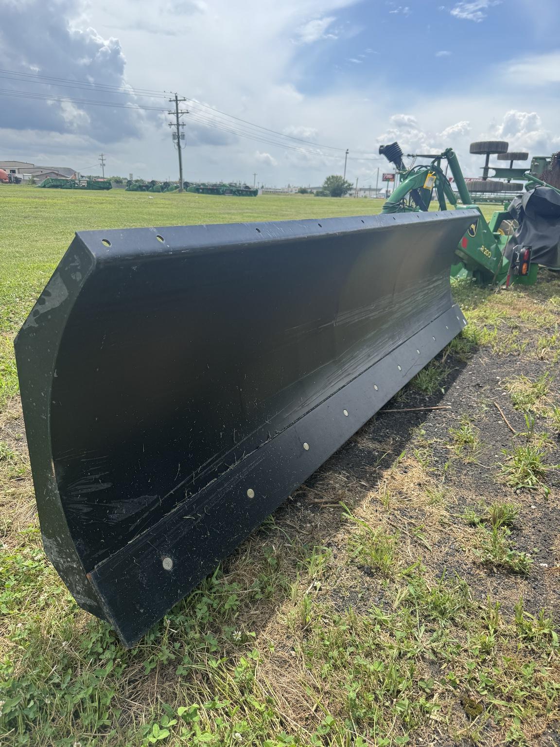 2023 John Deere BL10B Image
