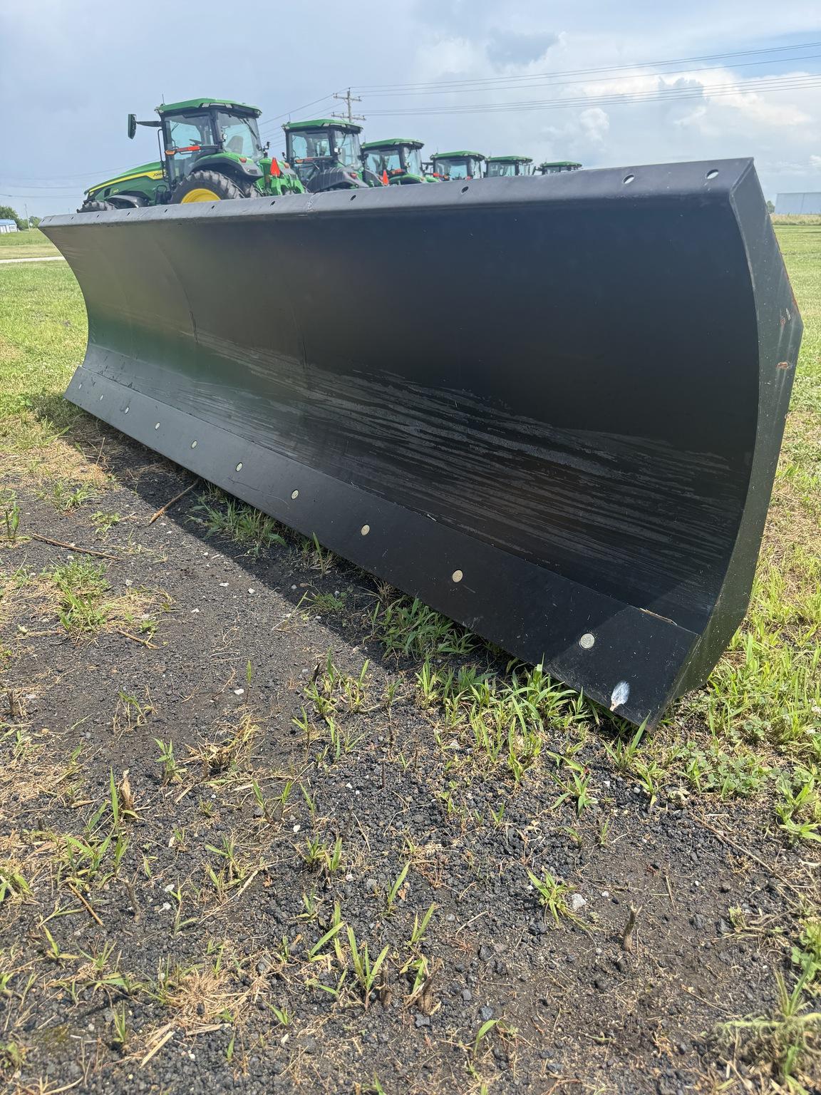 2023 John Deere BL10B Image