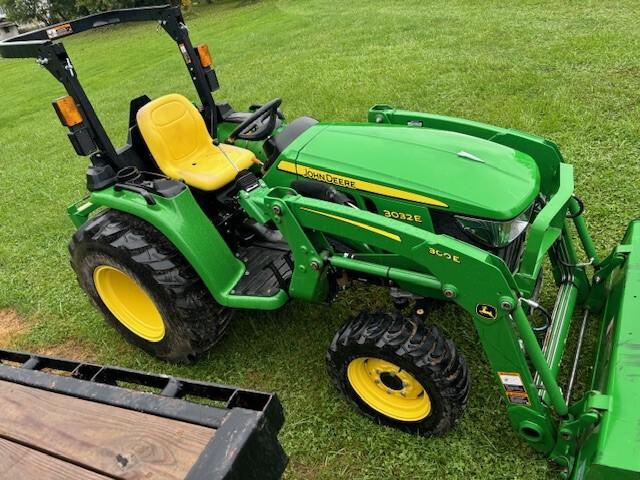 2021 John Deere 3032E Image