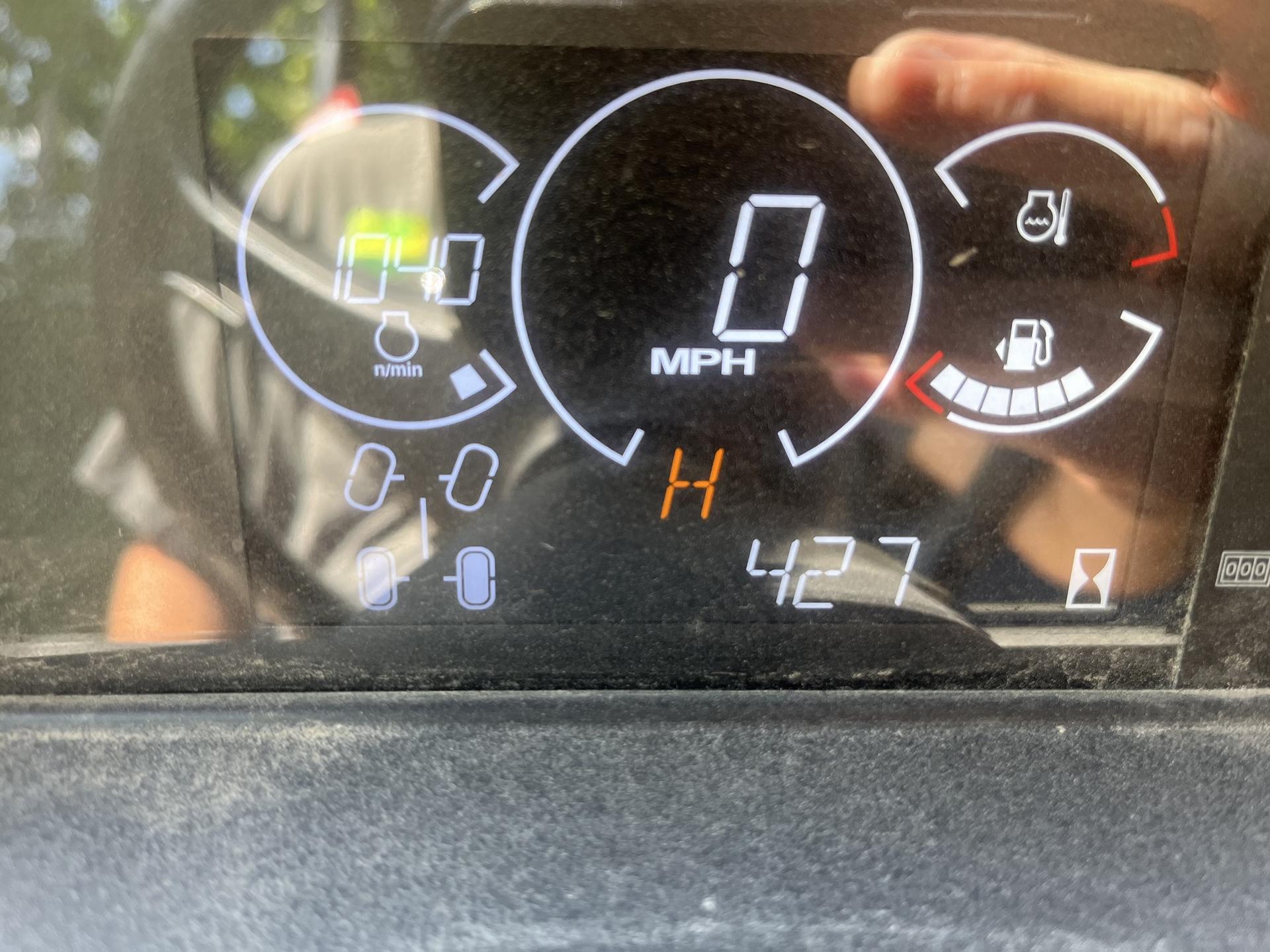 2024 John Deere XUV 590M S4 Image