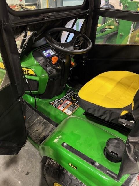 2021 John Deere X738 Image