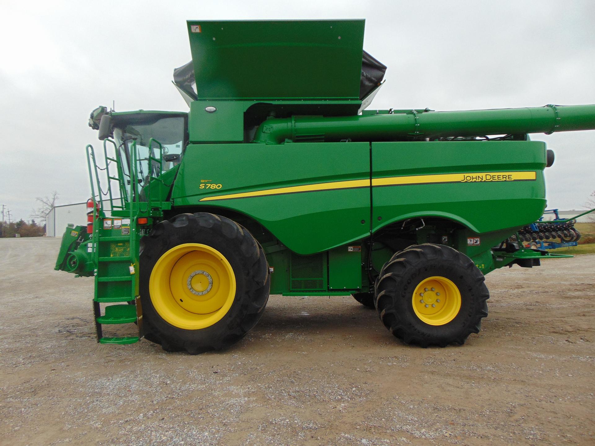 2023 John Deere S780 Image
