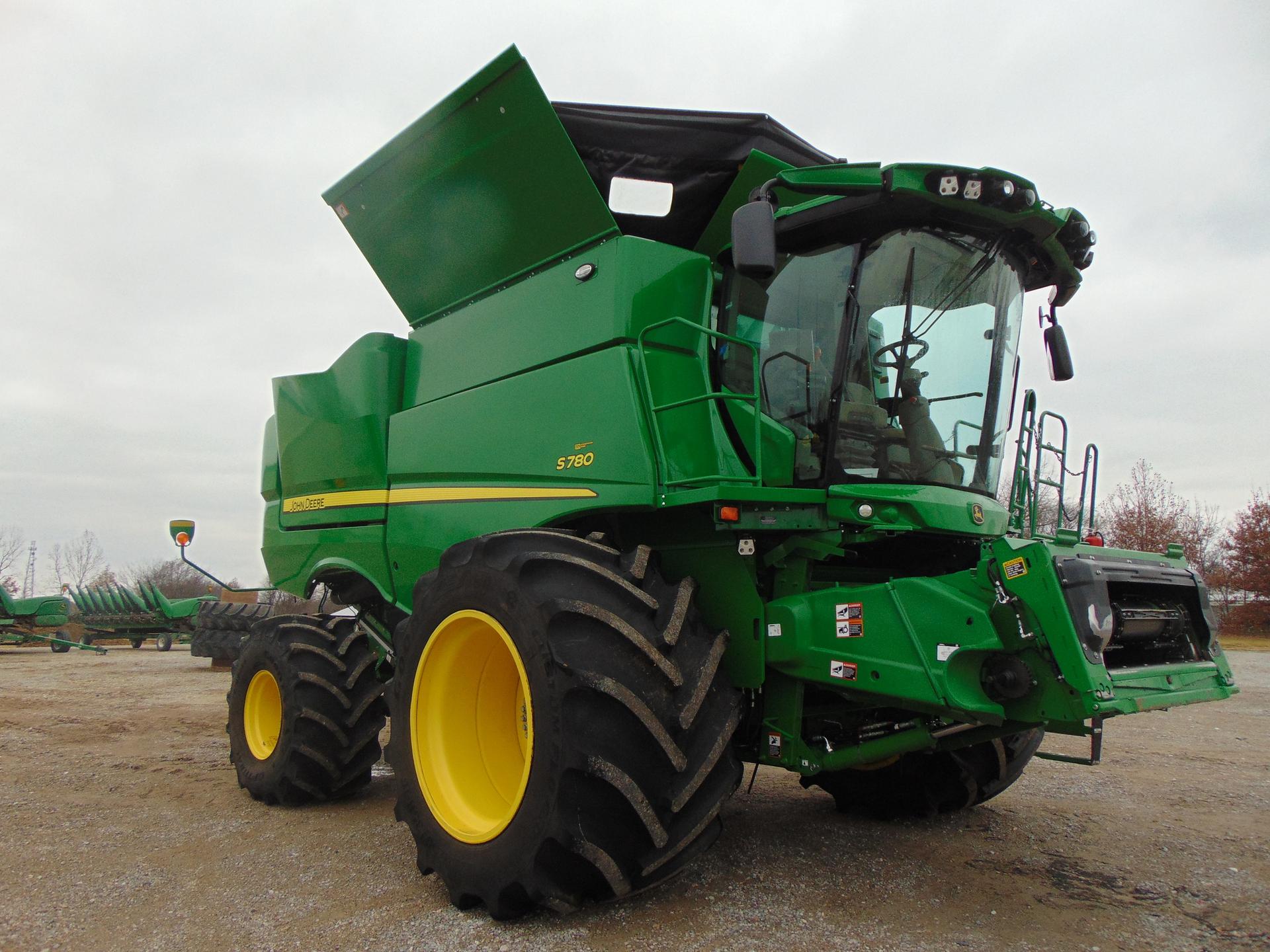 2023 John Deere S780 Image