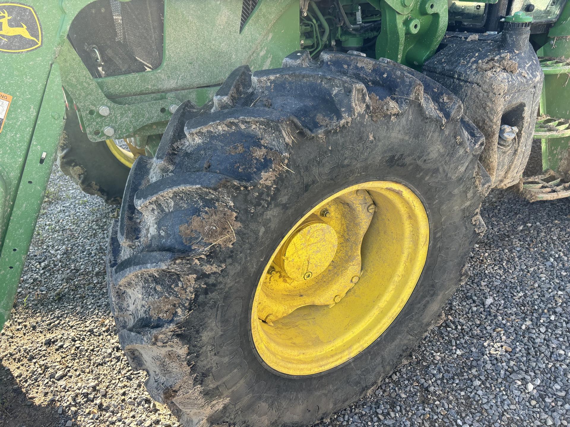 2021 John Deere 6135E Image
