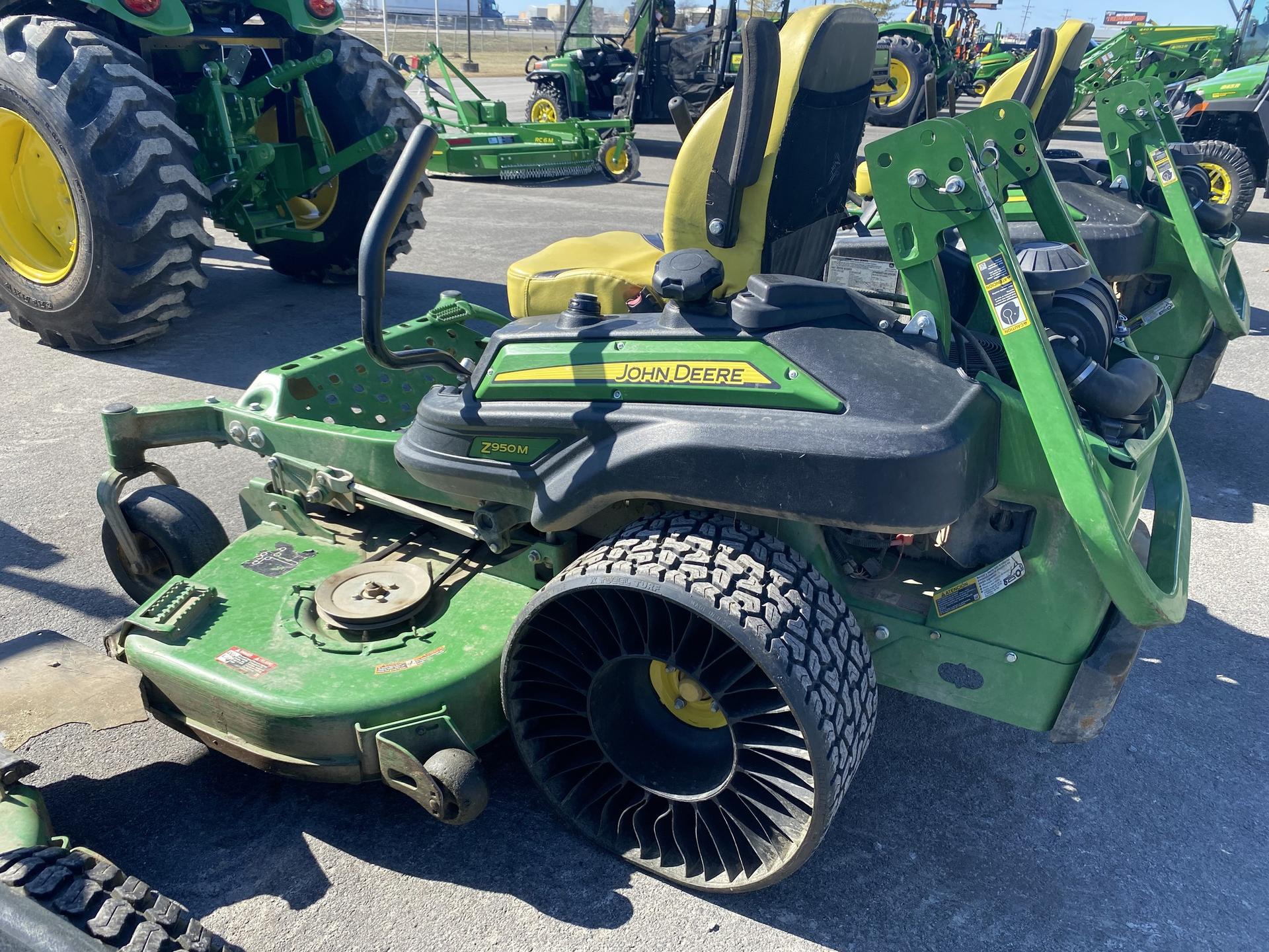 2022 John Deere Z950M Image