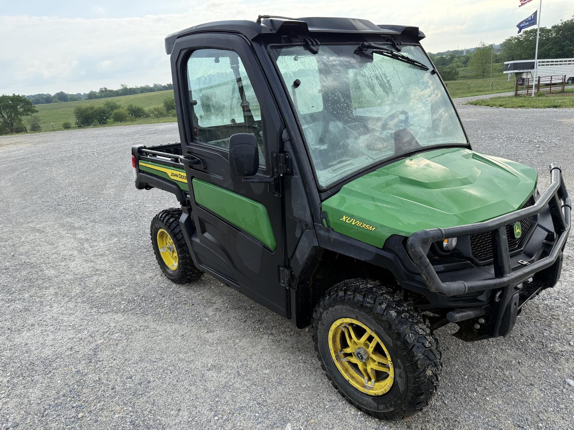 2023 John Deere XUV 835M Image
