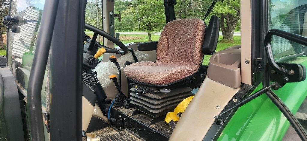 2014 John Deere 5055E Image