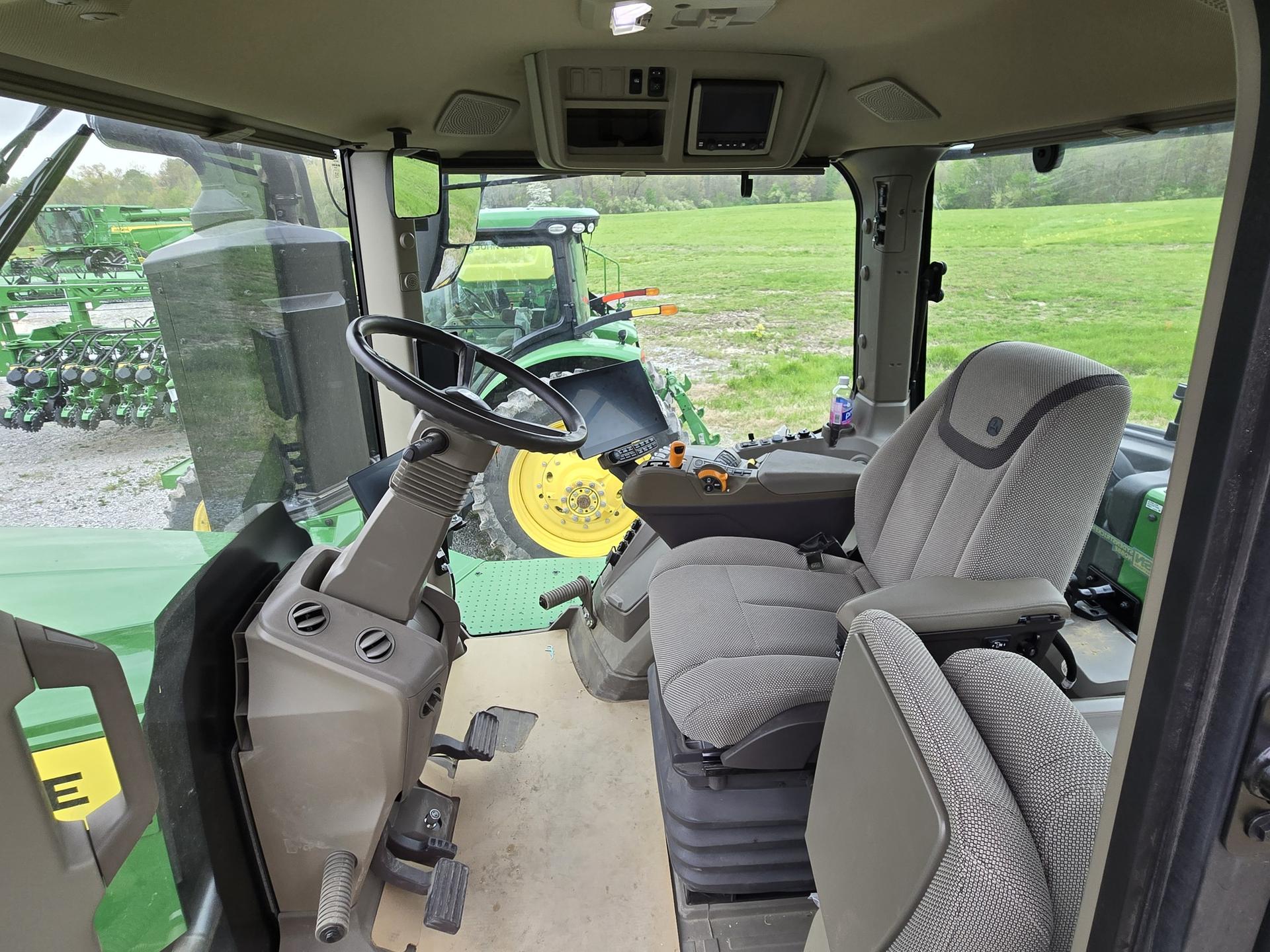 2024 John Deere 9R 440 Image